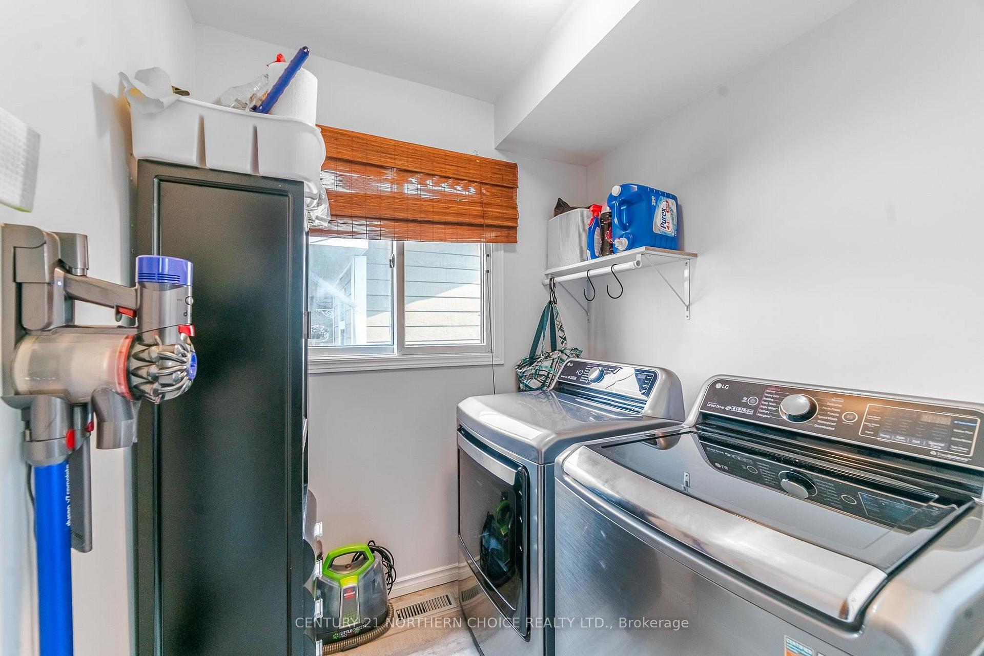 Photo 24 of 519 Eighth Avenue S, Kenora, Lakeside — HOMEH