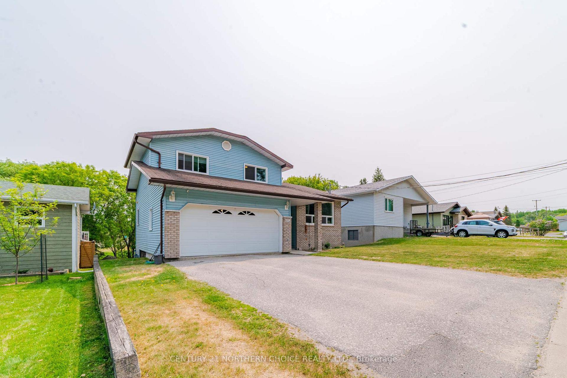 Photo 25 of 519 Eighth Avenue S, Kenora, Lakeside — HOMEH