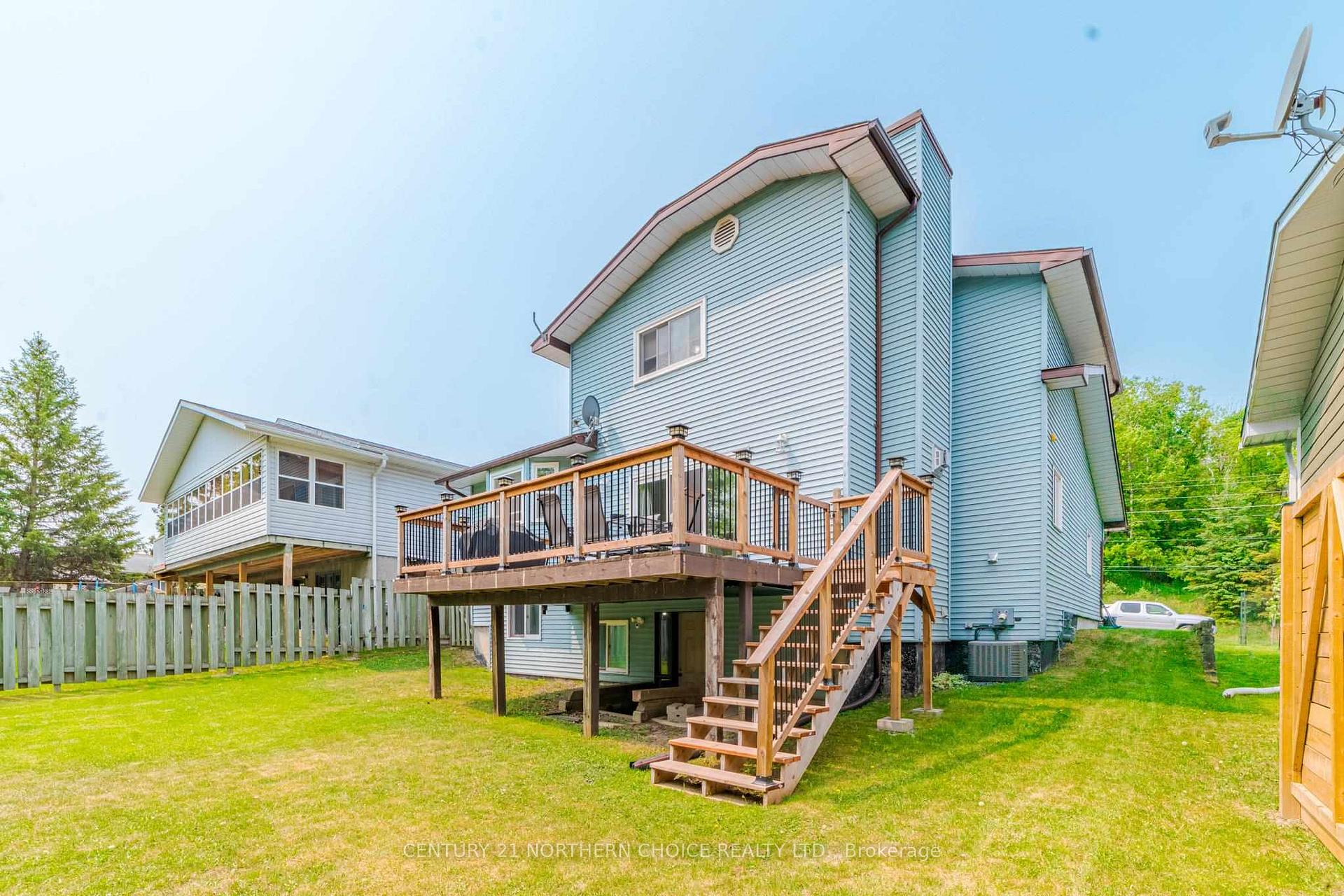 Photo 28 of 519 Eighth Avenue S, Kenora, Lakeside — HOMEH