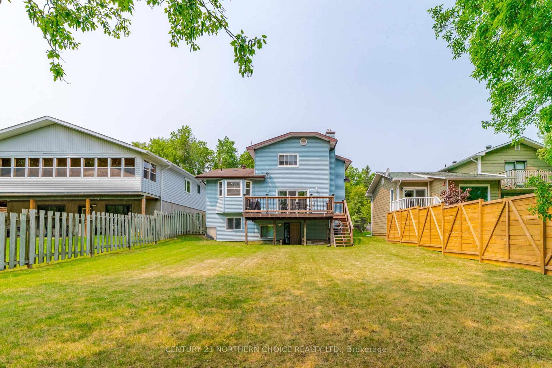 Photo 29 of 519 Eighth Avenue S, Kenora, Lakeside — HOMEH