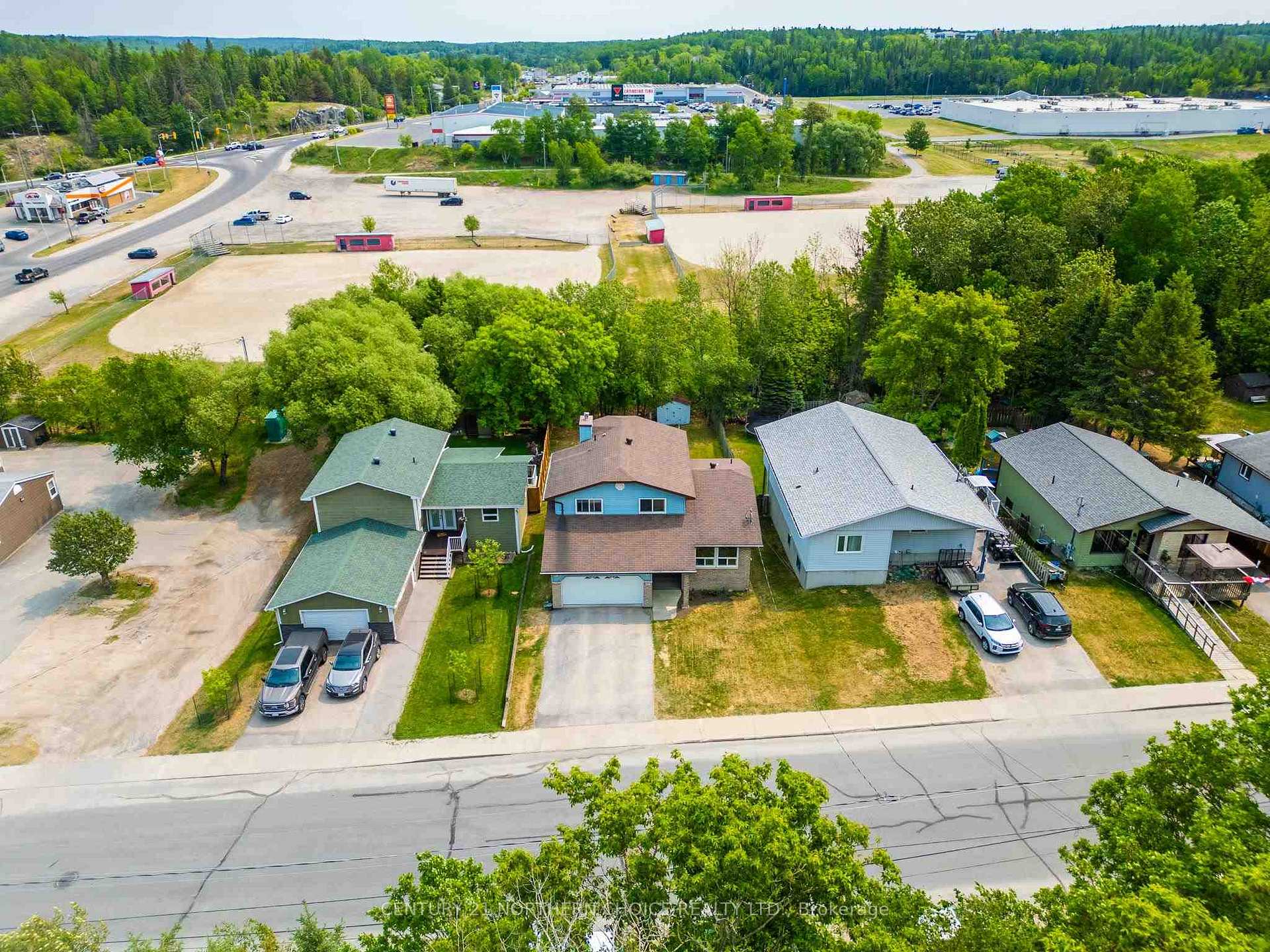 Photo 37 of 519 Eighth Avenue S, Kenora, Lakeside — HOMEH