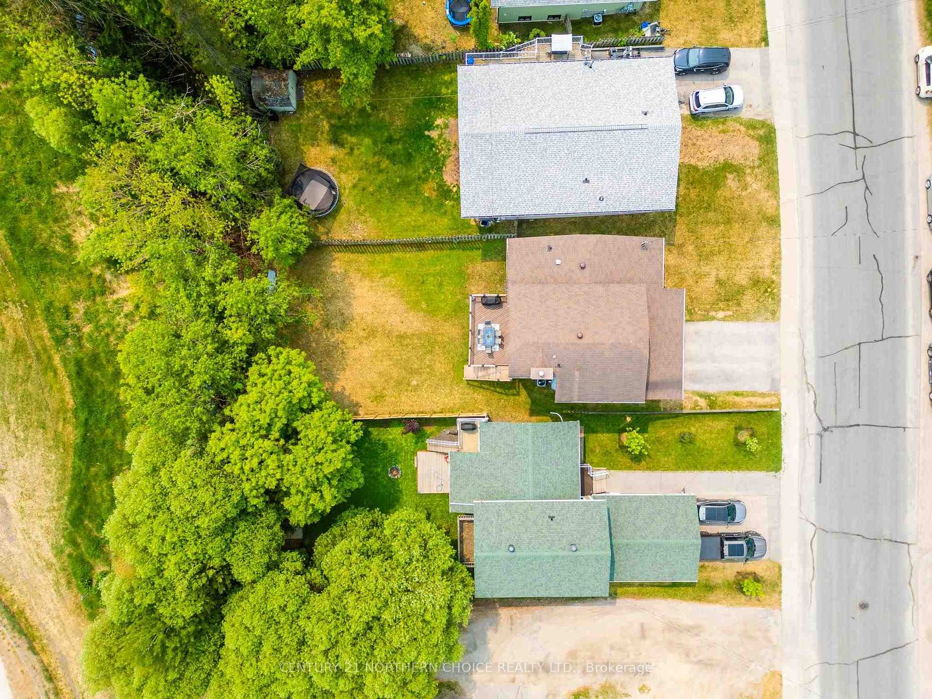 Photo 42 of 519 Eighth Avenue S, Kenora, Lakeside — HOMEH