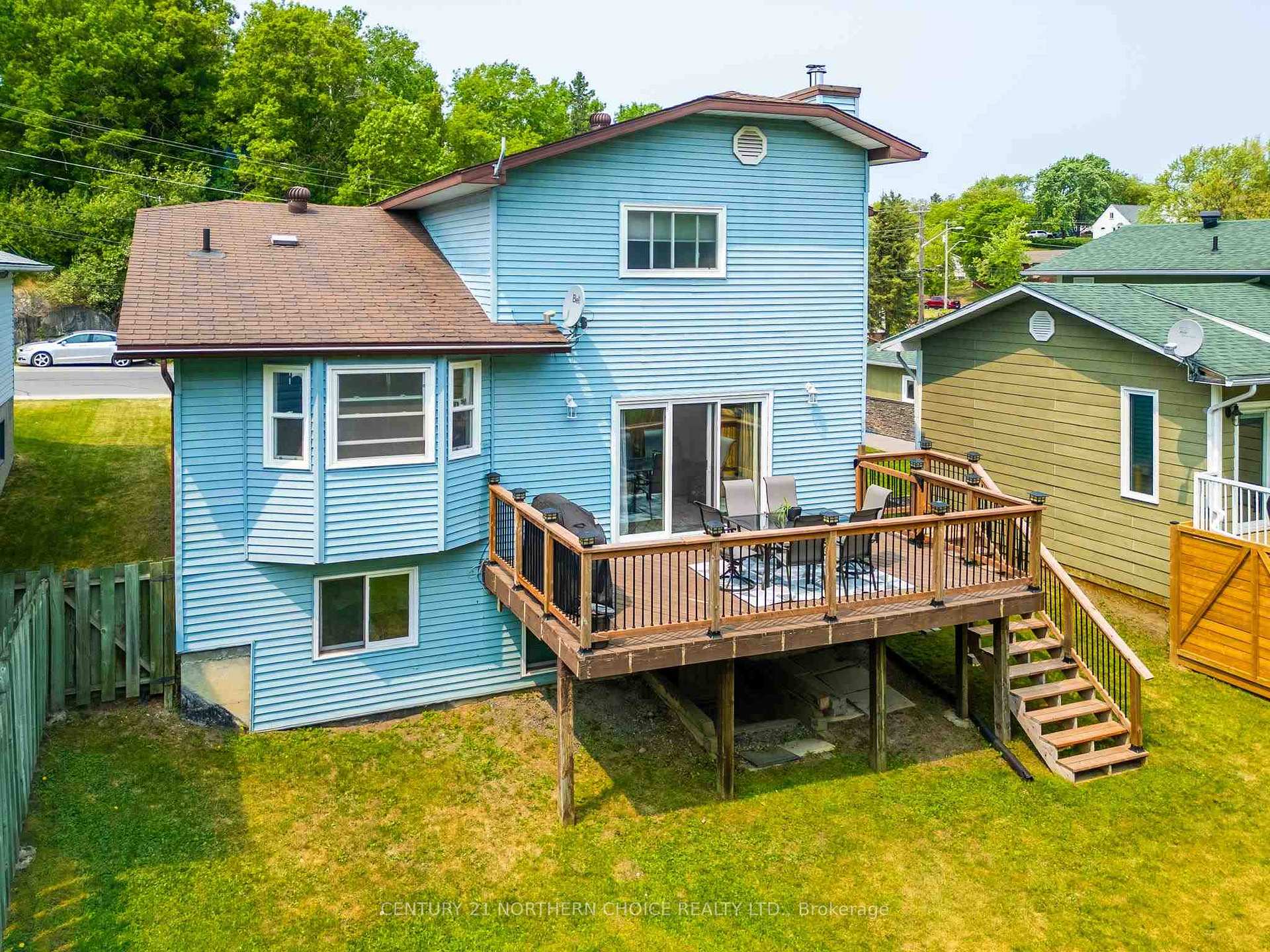 Photo 43 of 519 Eighth Avenue S, Kenora, Lakeside — HOMEH