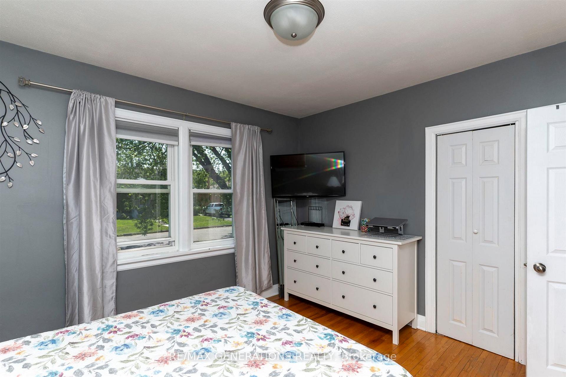 Photo 13 of 531 Hyde Park Avenue, Thunder Bay, Hyde Park — HOMEH