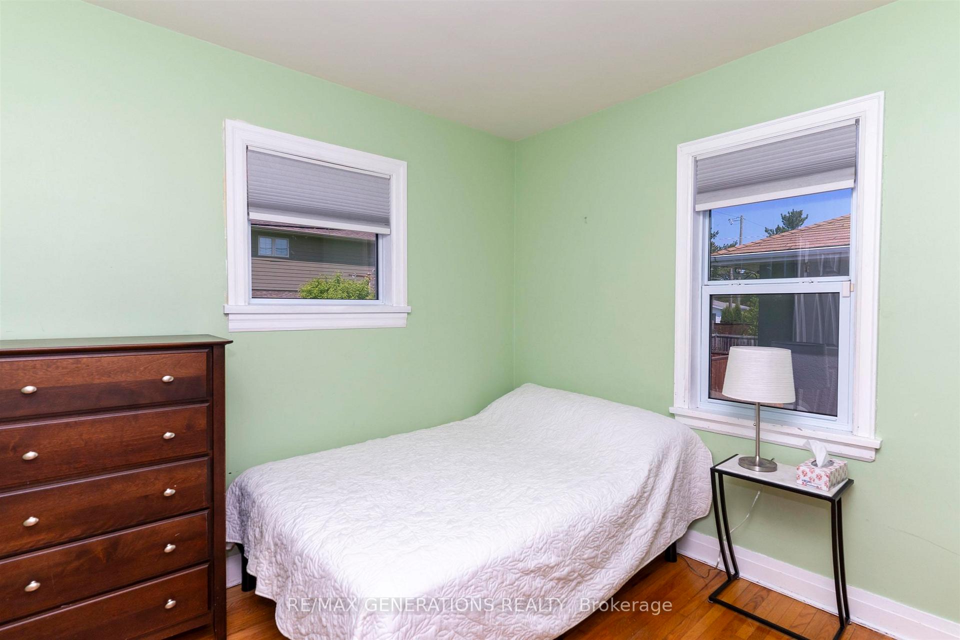 Photo 15 of 531 Hyde Park Avenue, Thunder Bay, Hyde Park — HOMEH