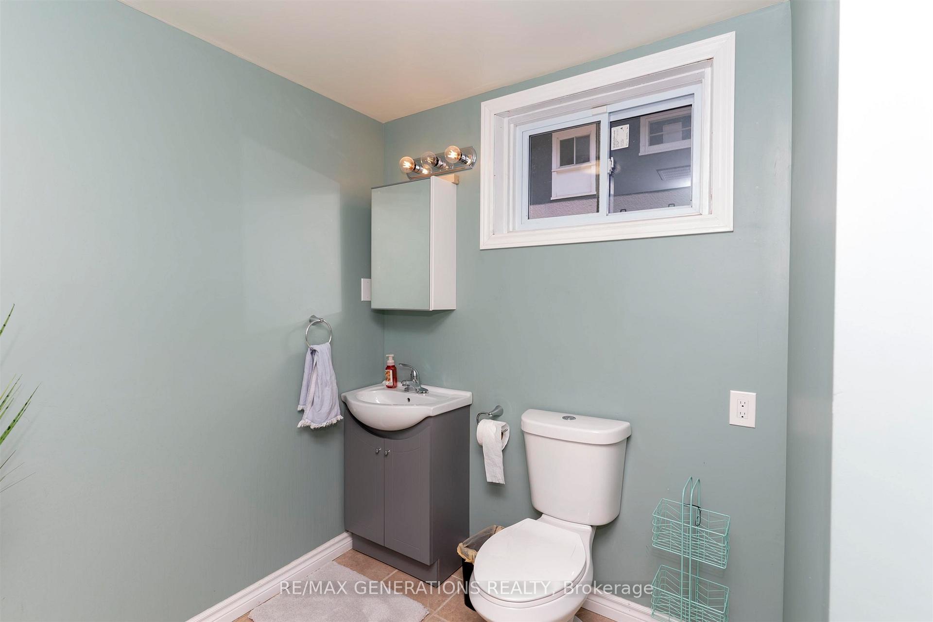 Photo 25 of 531 Hyde Park Avenue, Thunder Bay, Hyde Park — HOMEH