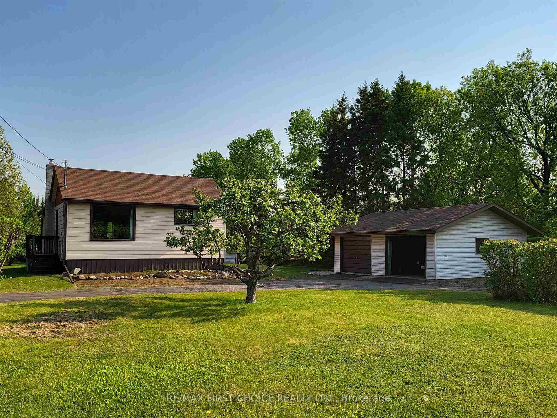 Photo 1 of 1805 Rosslyn Road, Thunder Bay, Rosslyn Road — HOMEH