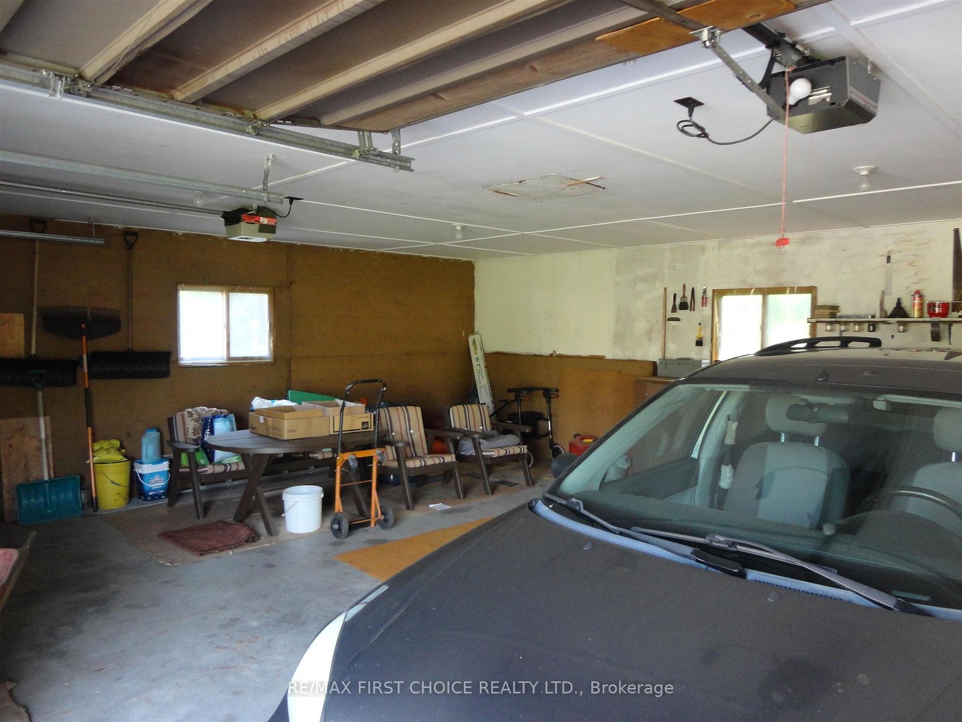 Photo 5 of 1805 Rosslyn Road, Thunder Bay, Rosslyn Road — HOMEH