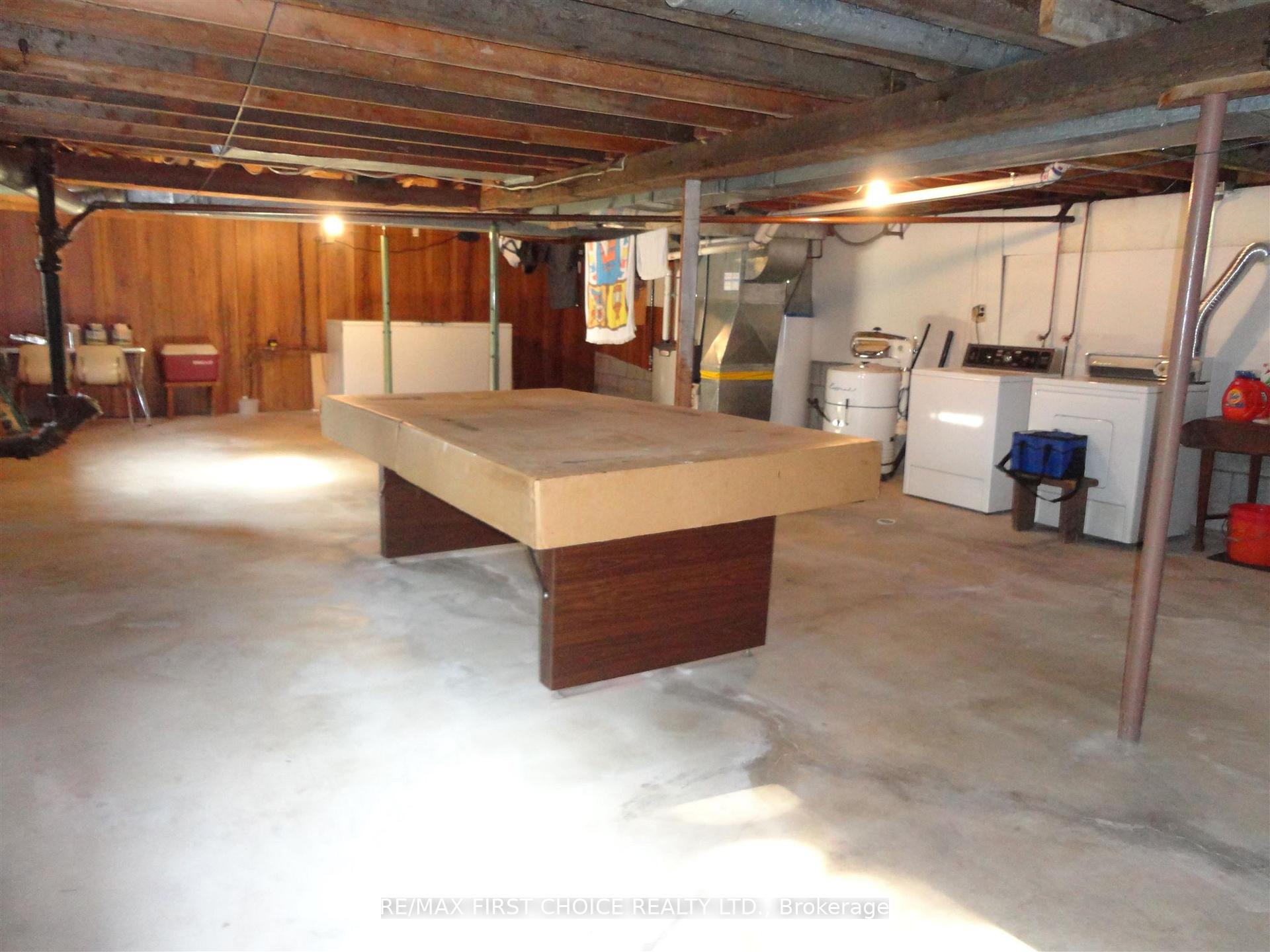 Photo 18 of 1805 Rosslyn Road, Thunder Bay, Rosslyn Road — HOMEH