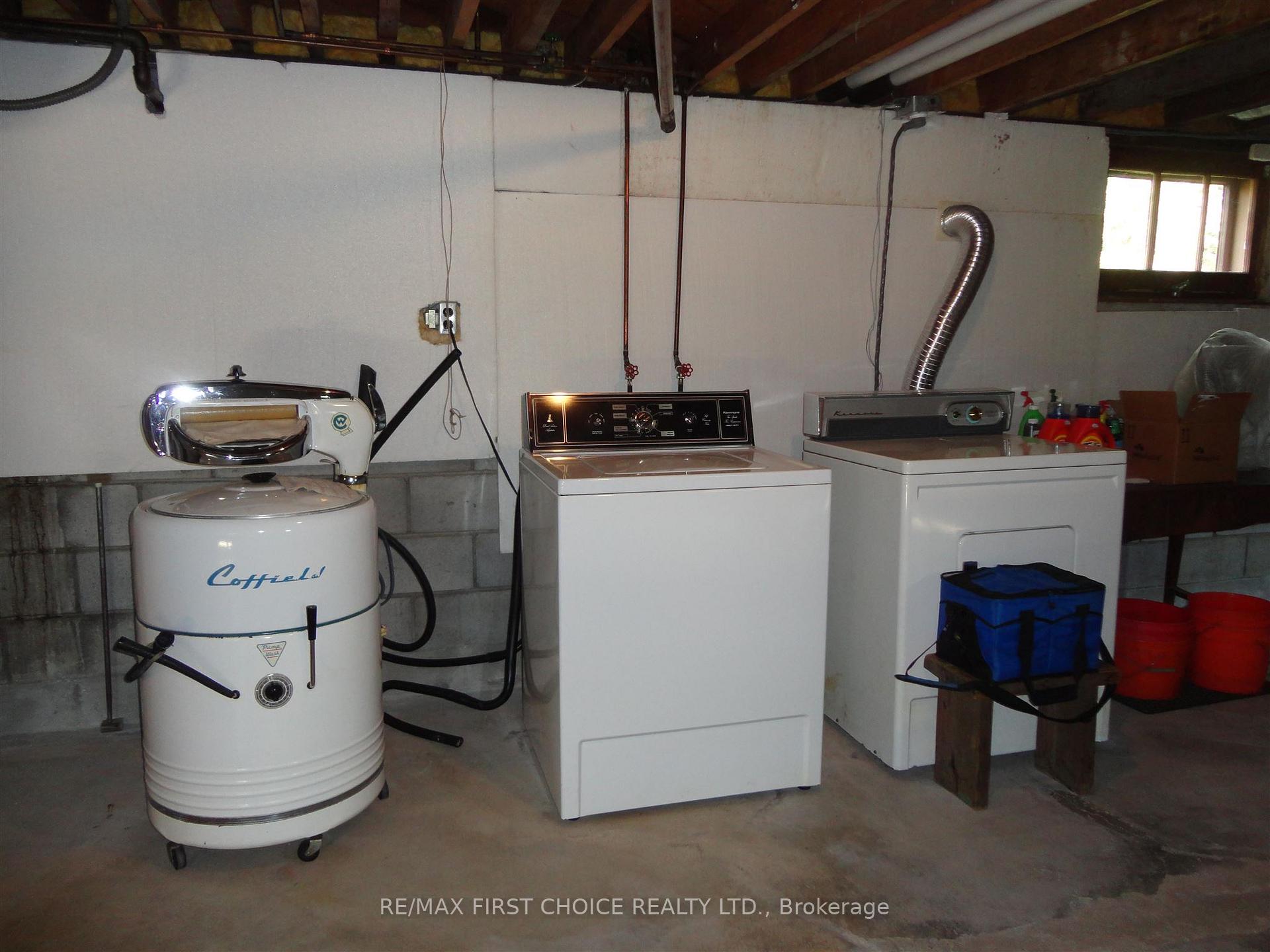 Photo 19 of 1805 Rosslyn Road, Thunder Bay, Rosslyn Road — HOMEH