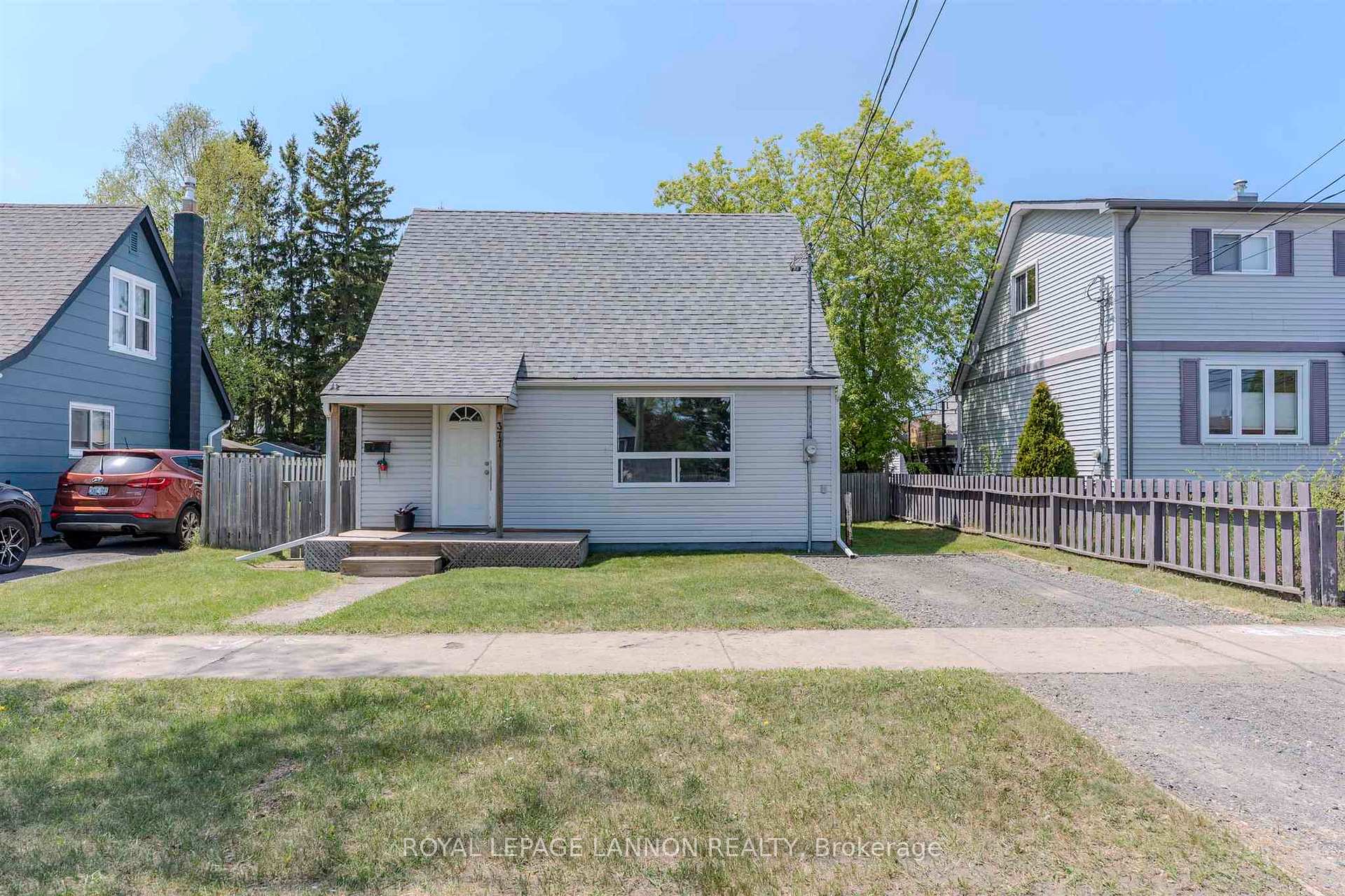 Photo 1 of 377 Leslie Avenue, Thunder Bay, Current River — HOMEH