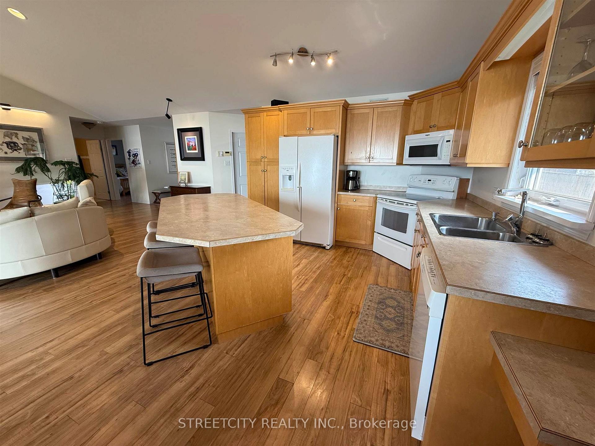 Photo 16 of 1329 Silver Beach Drive, Shuniah — HOMEH