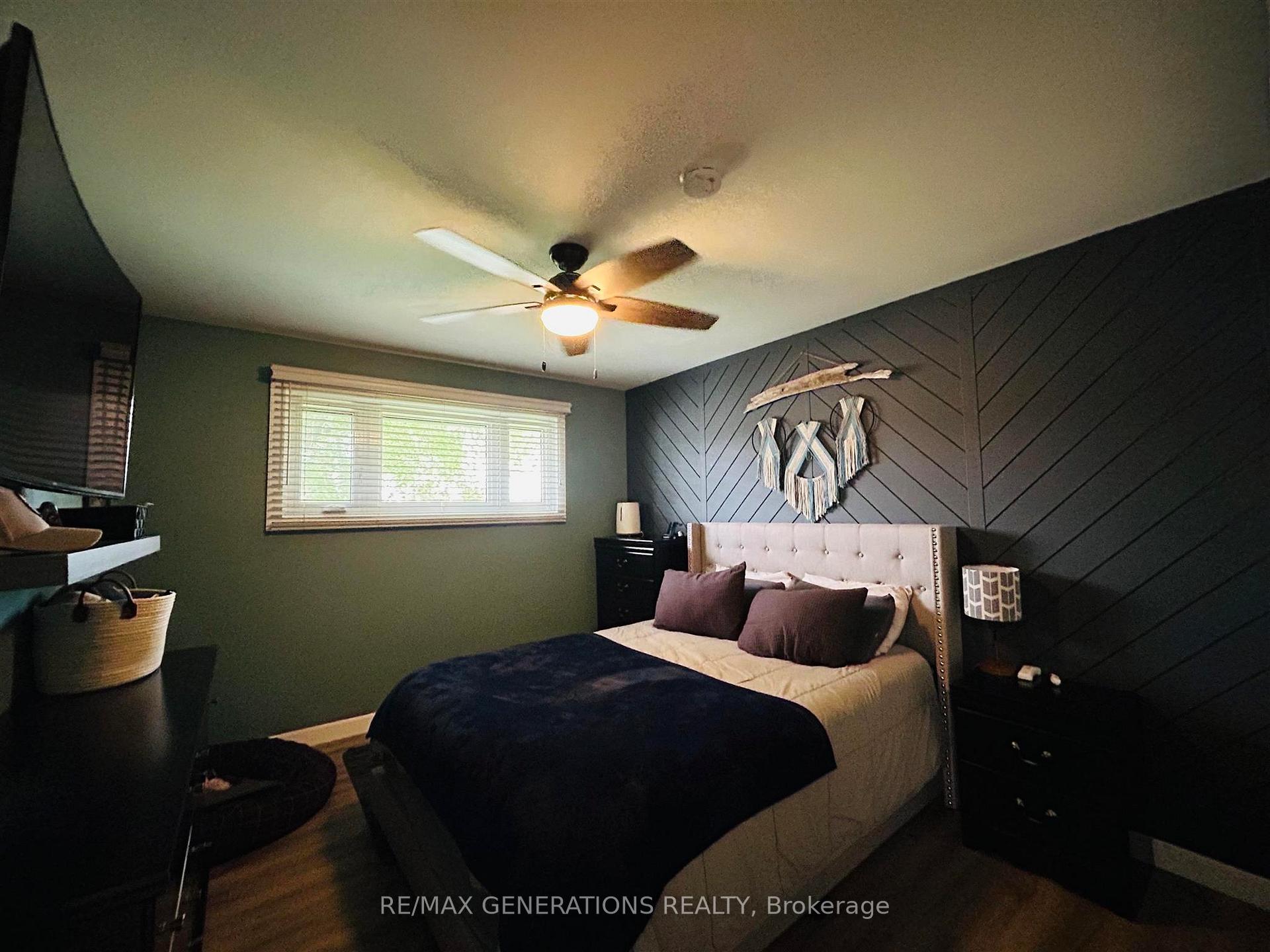 Photo 22 of 98 Phyllis Street, Thunder Bay, Forest Park — HOMEH