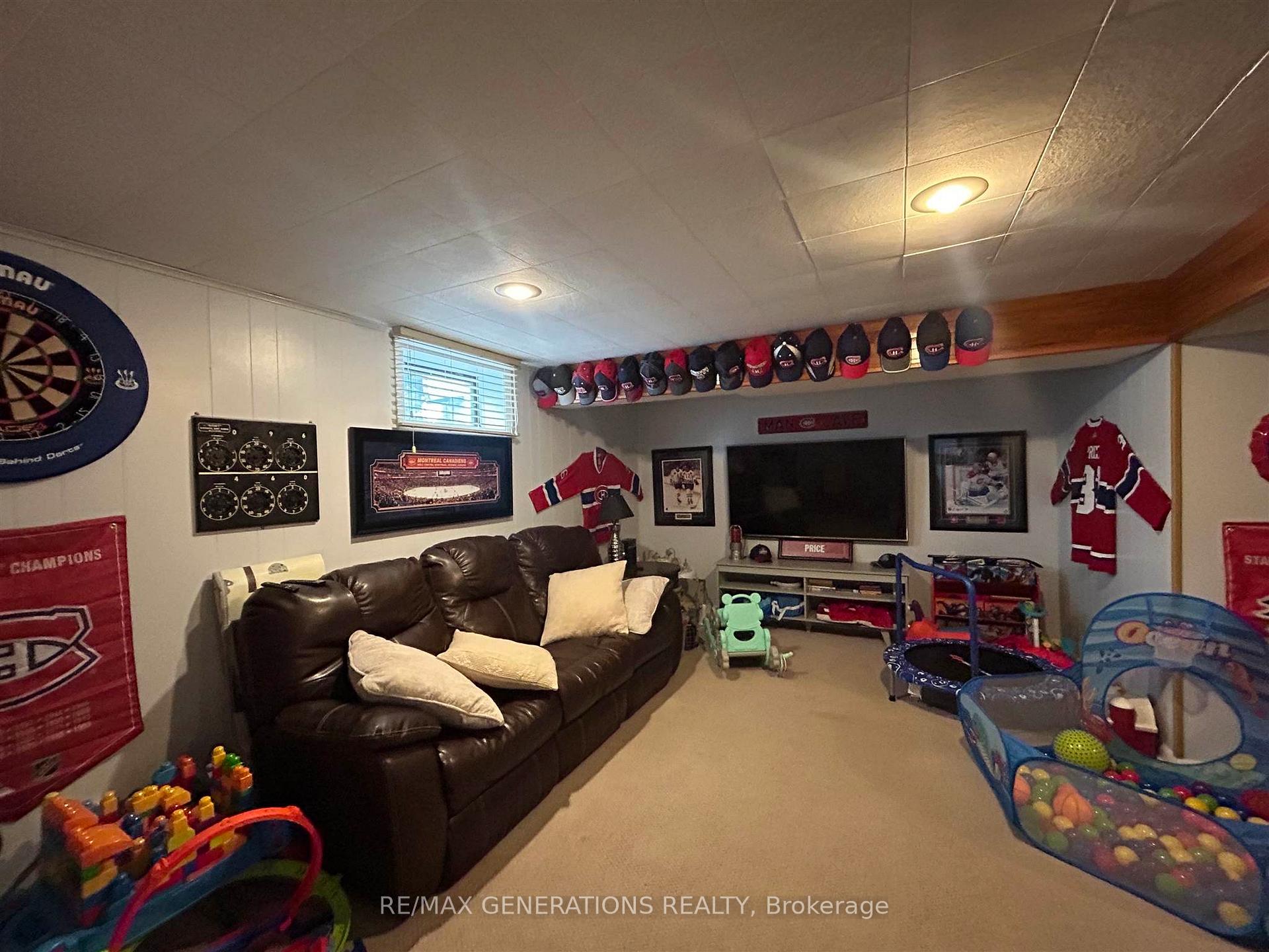 Photo 27 of 98 Phyllis Street, Thunder Bay, Forest Park — HOMEH