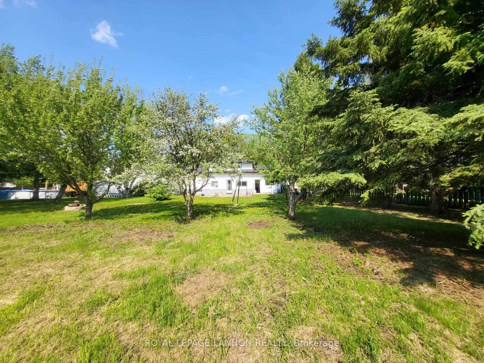 Photo 9 of 390 Lambton Pl., Thunder Bay, Northwood Park — HOMEH