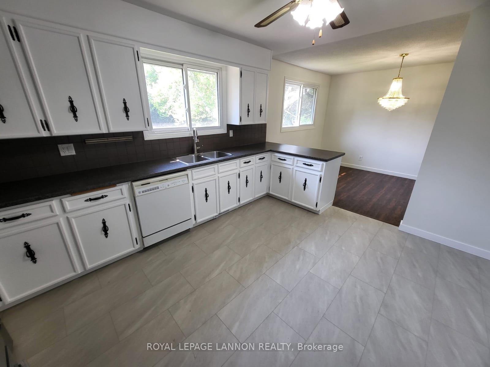 Photo 12 of 390 Lambton Pl., Thunder Bay, Northwood Park — HOMEH
