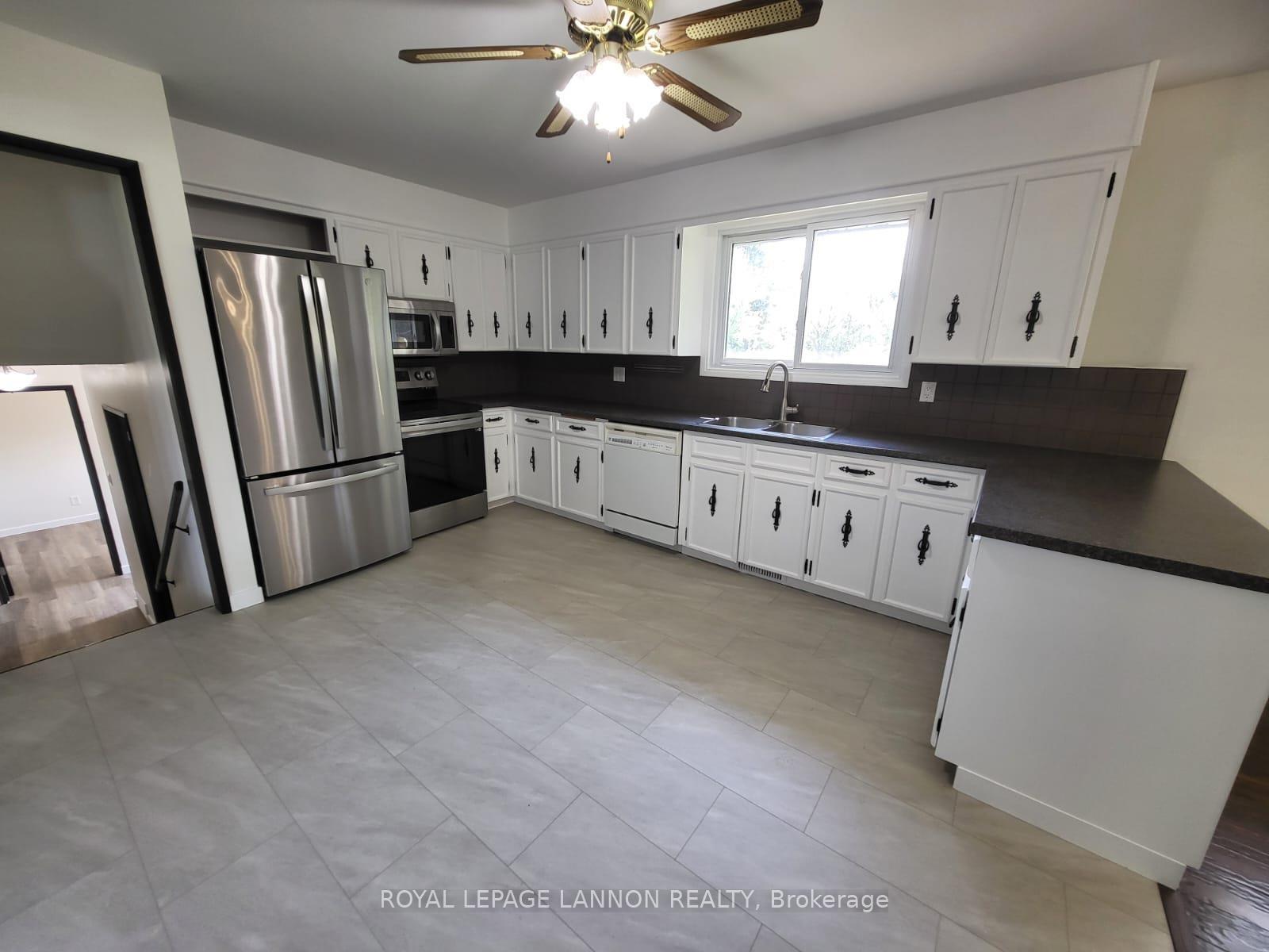 Photo 13 of 390 Lambton Pl., Thunder Bay, Northwood Park — HOMEH
