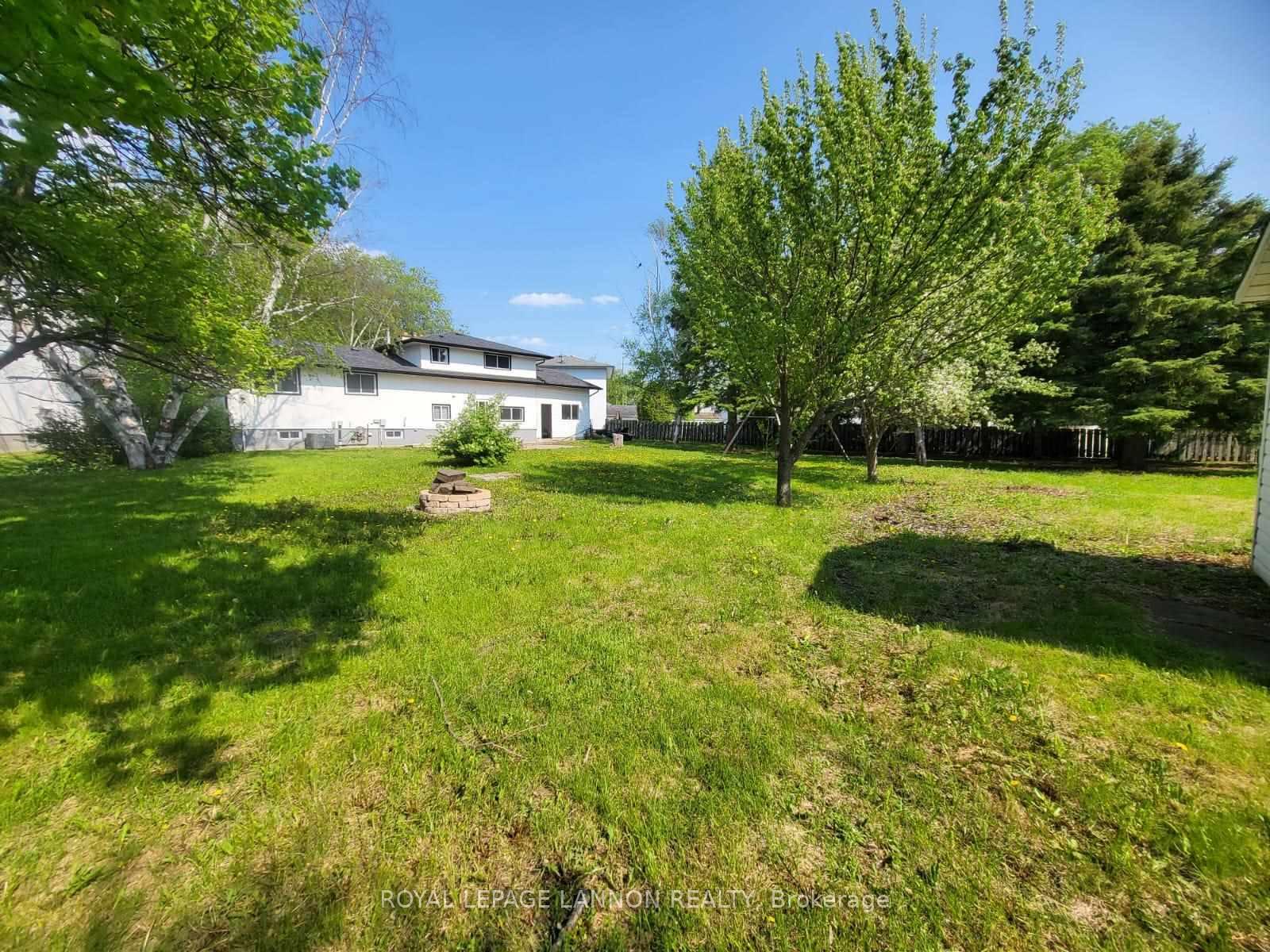 Photo 43 of 390 Lambton Pl., Thunder Bay, Northwood Park — HOMEH