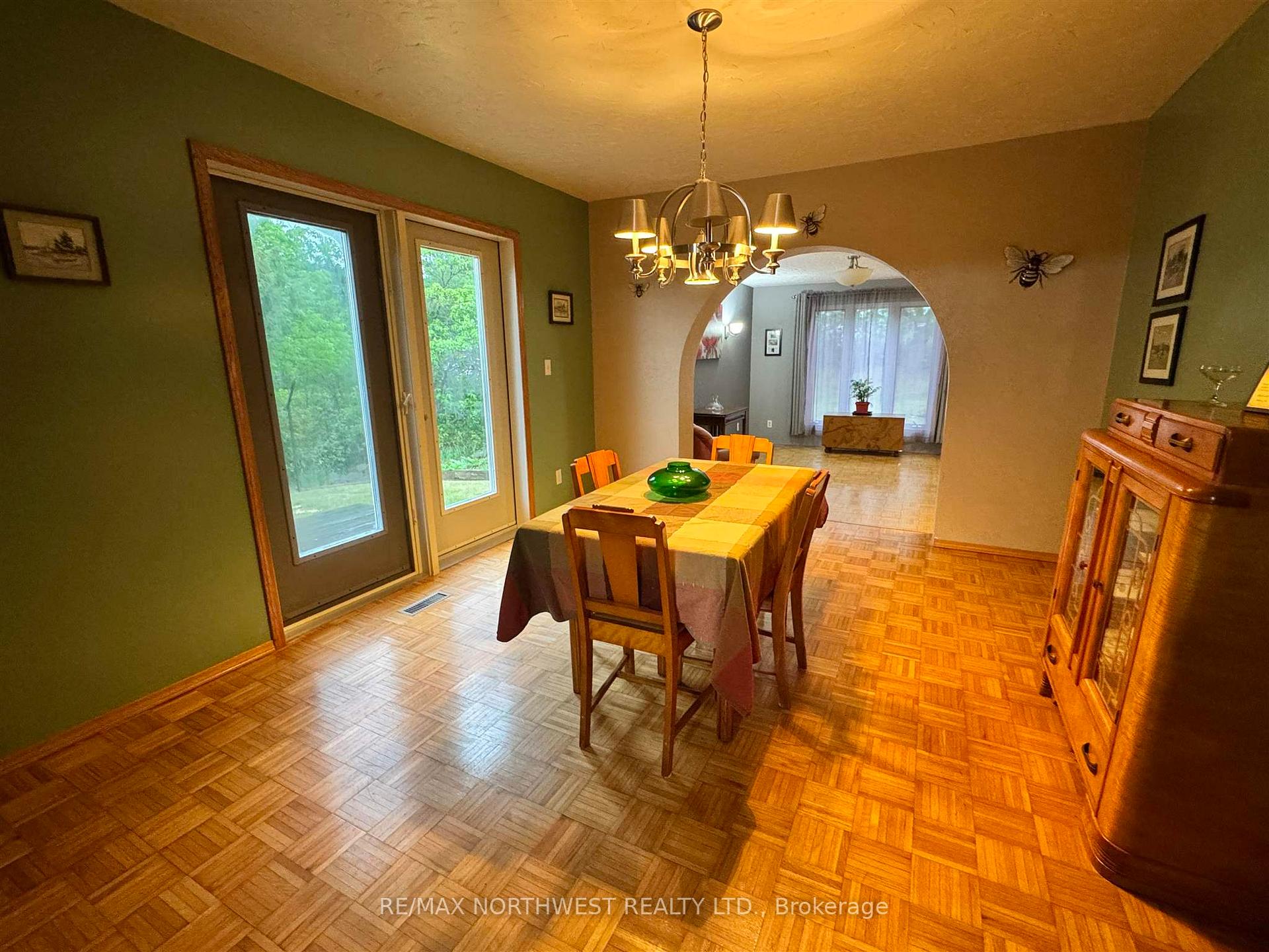 Photo 12 of 616 Sixth Street, Kenora, Keewatin — HOMEH