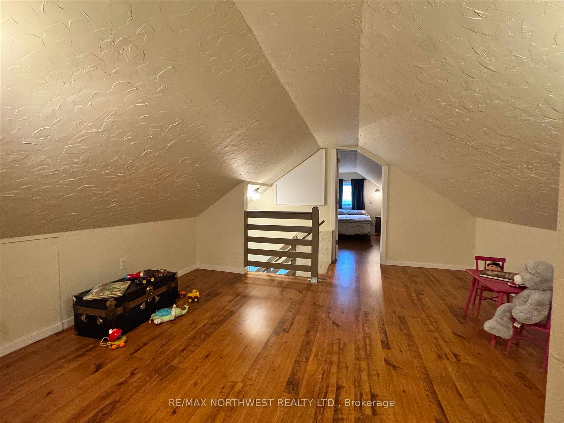 Photo 25 of 616 Sixth Street, Kenora, Keewatin — HOMEH