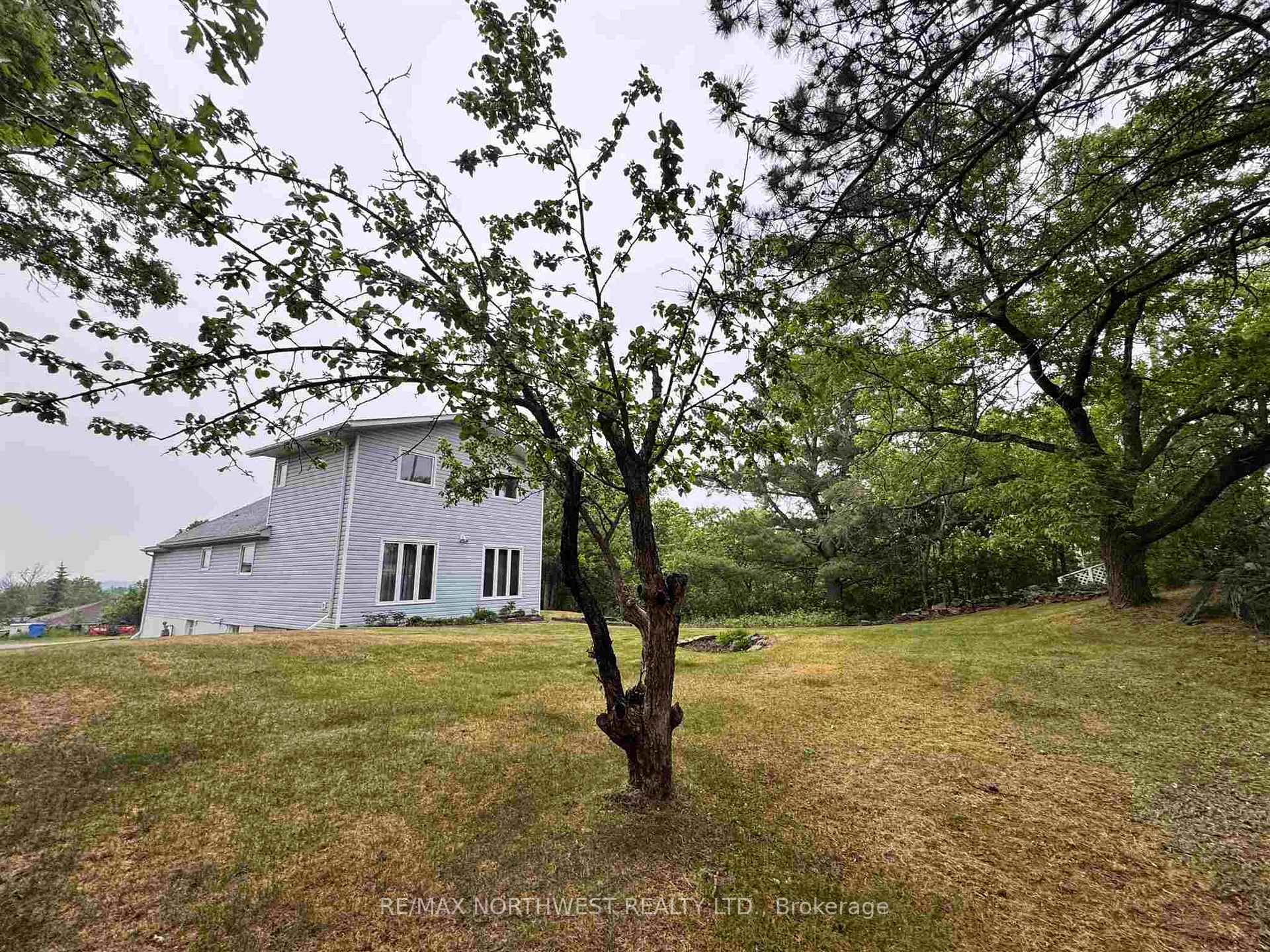 Photo 34 of 616 Sixth Street, Kenora, Keewatin — HOMEH