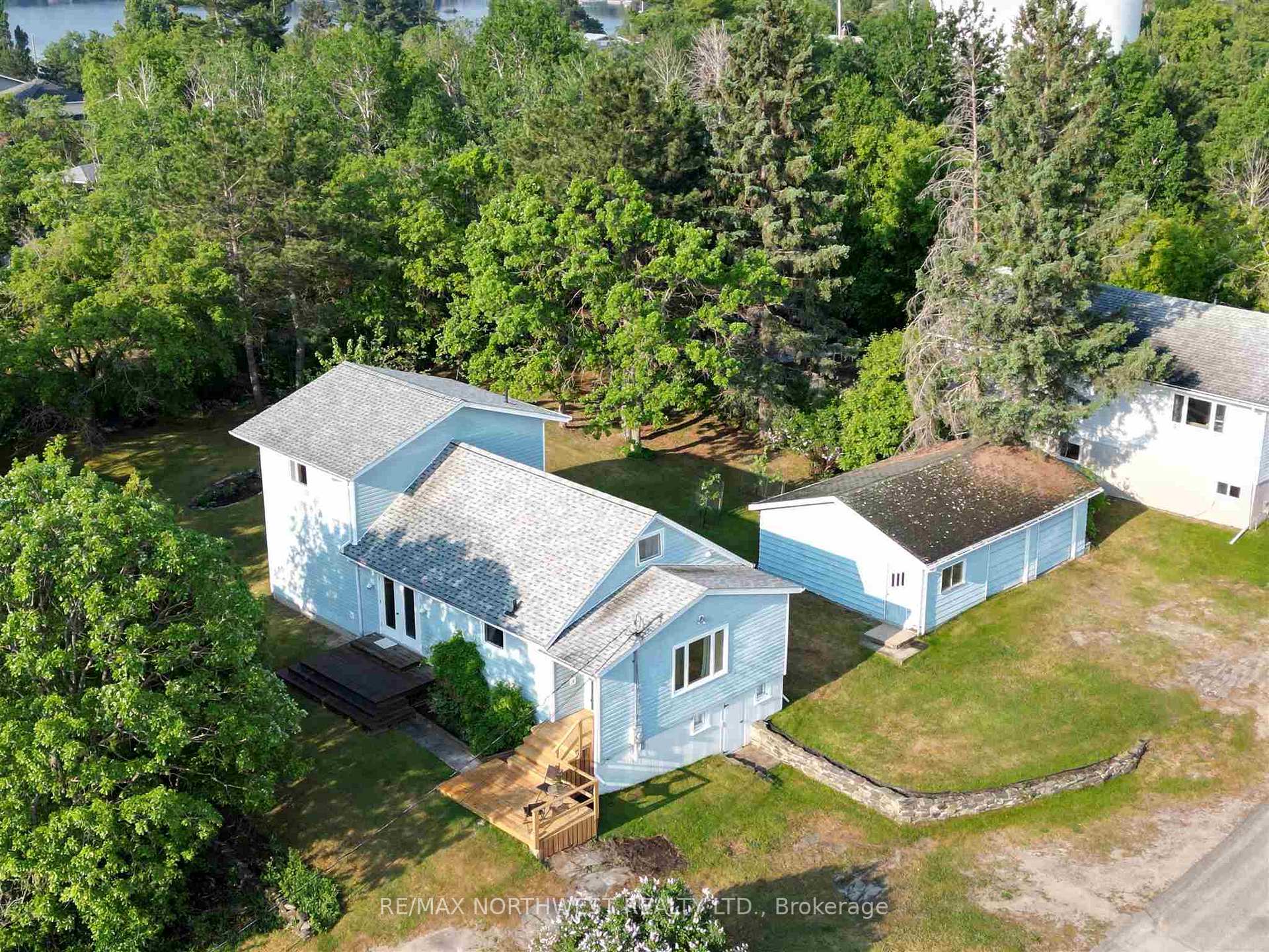 Photo 38 of 616 Sixth Street, Kenora, Keewatin — HOMEH