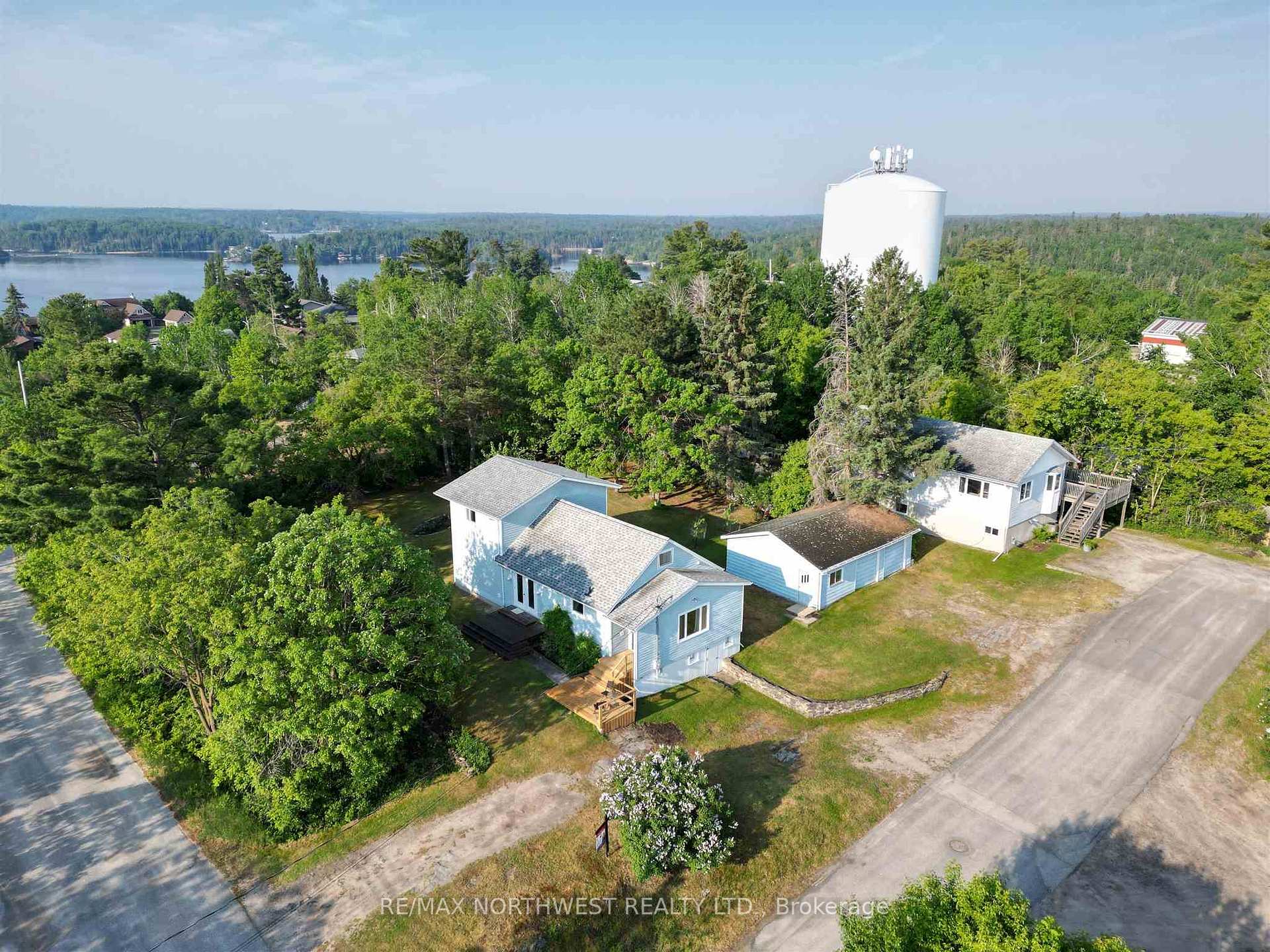 Photo 44 of 616 Sixth Street, Kenora, Keewatin — HOMEH