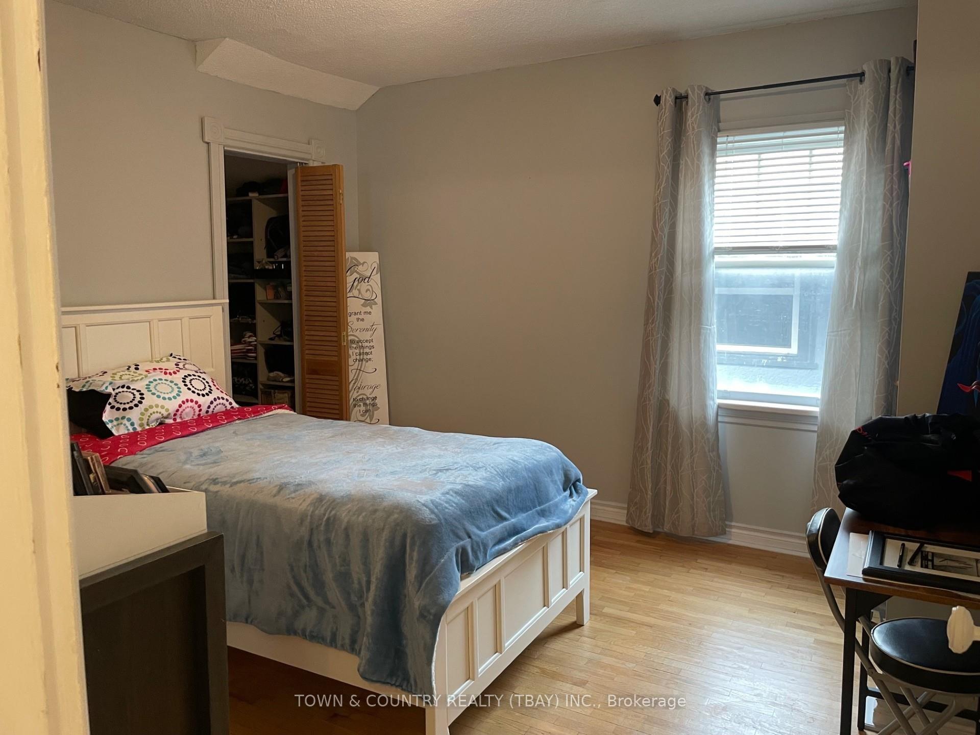 Photo 6 of 1421 Moodie Street E, Thunder Bay, Hyde Park — HOMEH