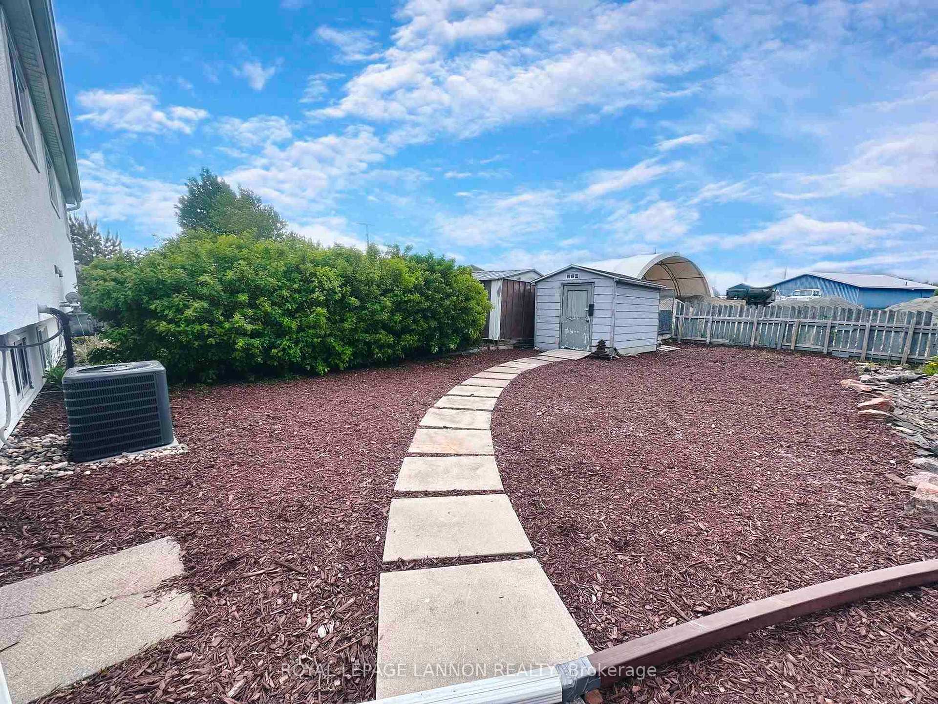 Photo 18 of 140A Centennial Drive, Greenstone — HOMEH