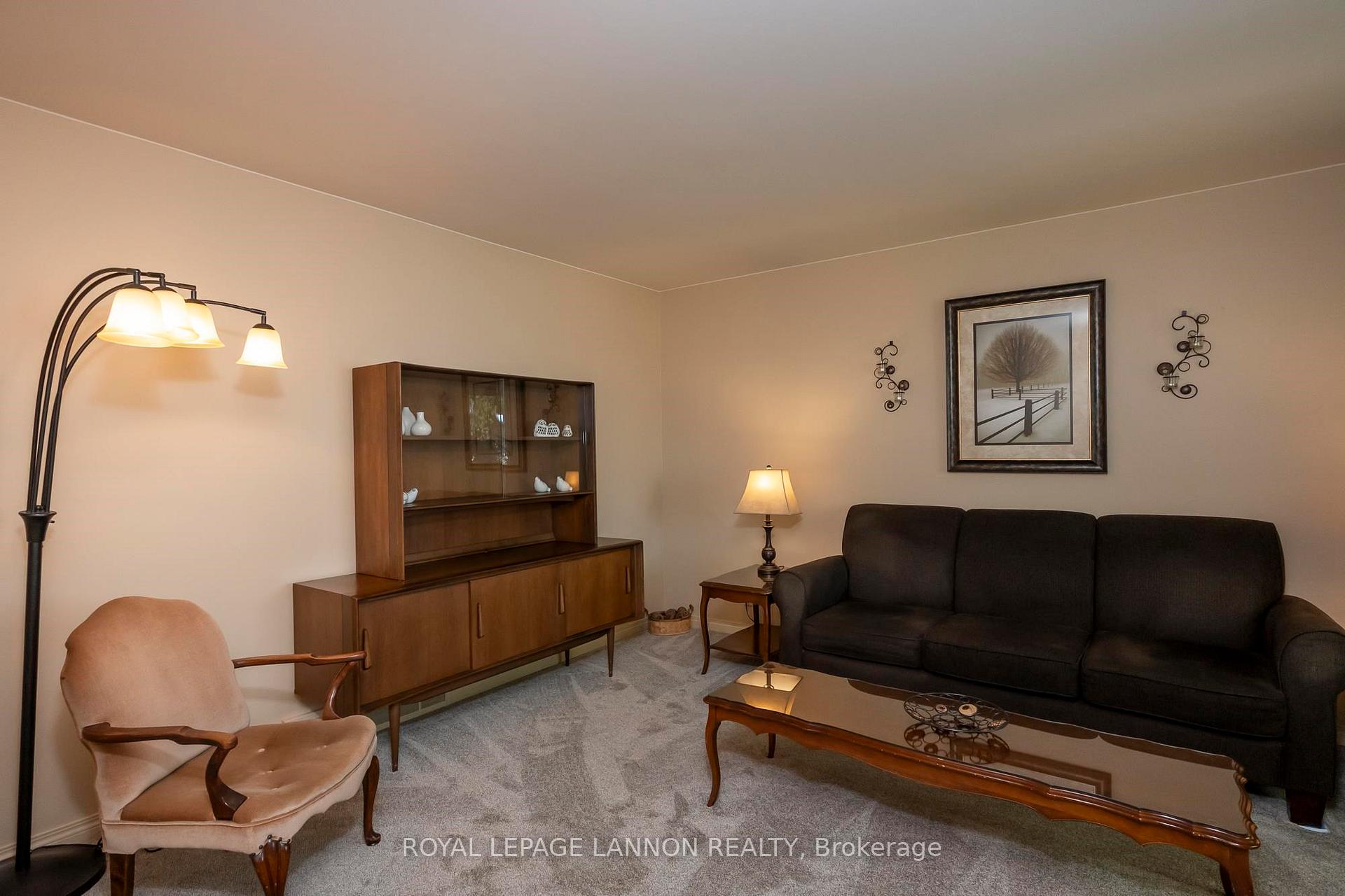 Photo 10 of 120 Black Bay Crescent, Thunder Bay, Current River — HOMEH
