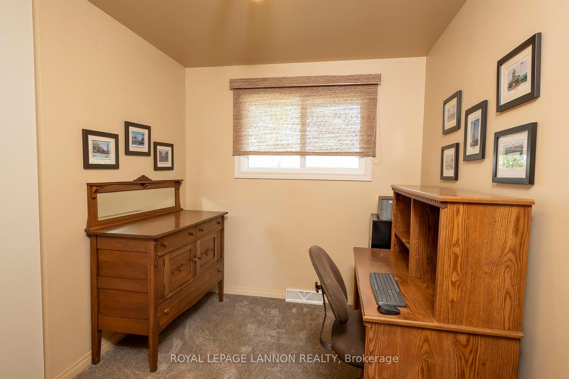Photo 20 of 120 Black Bay Crescent, Thunder Bay, Current River — HOMEH
