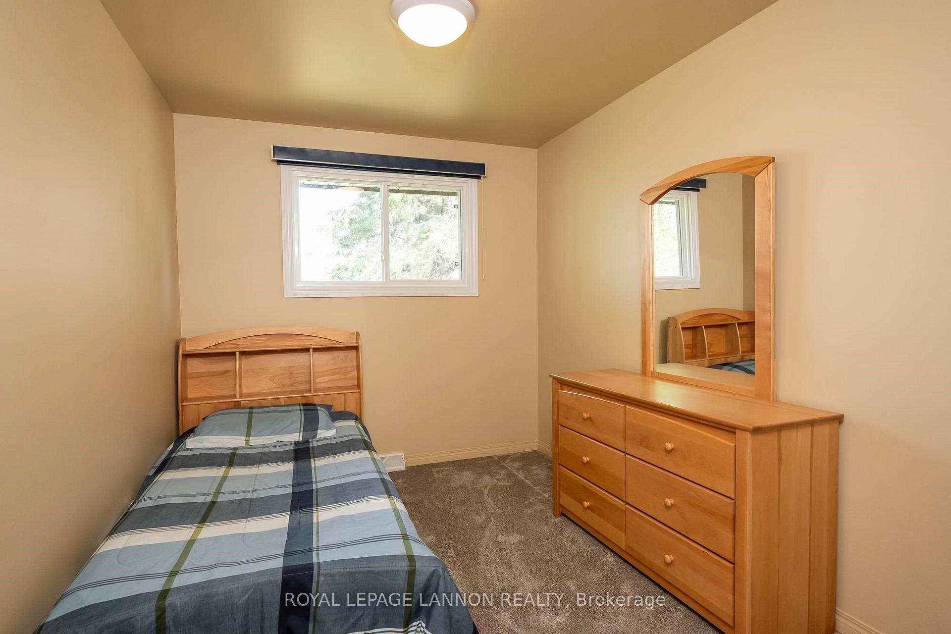 Photo 23 of 120 Black Bay Crescent, Thunder Bay, Current River — HOMEH