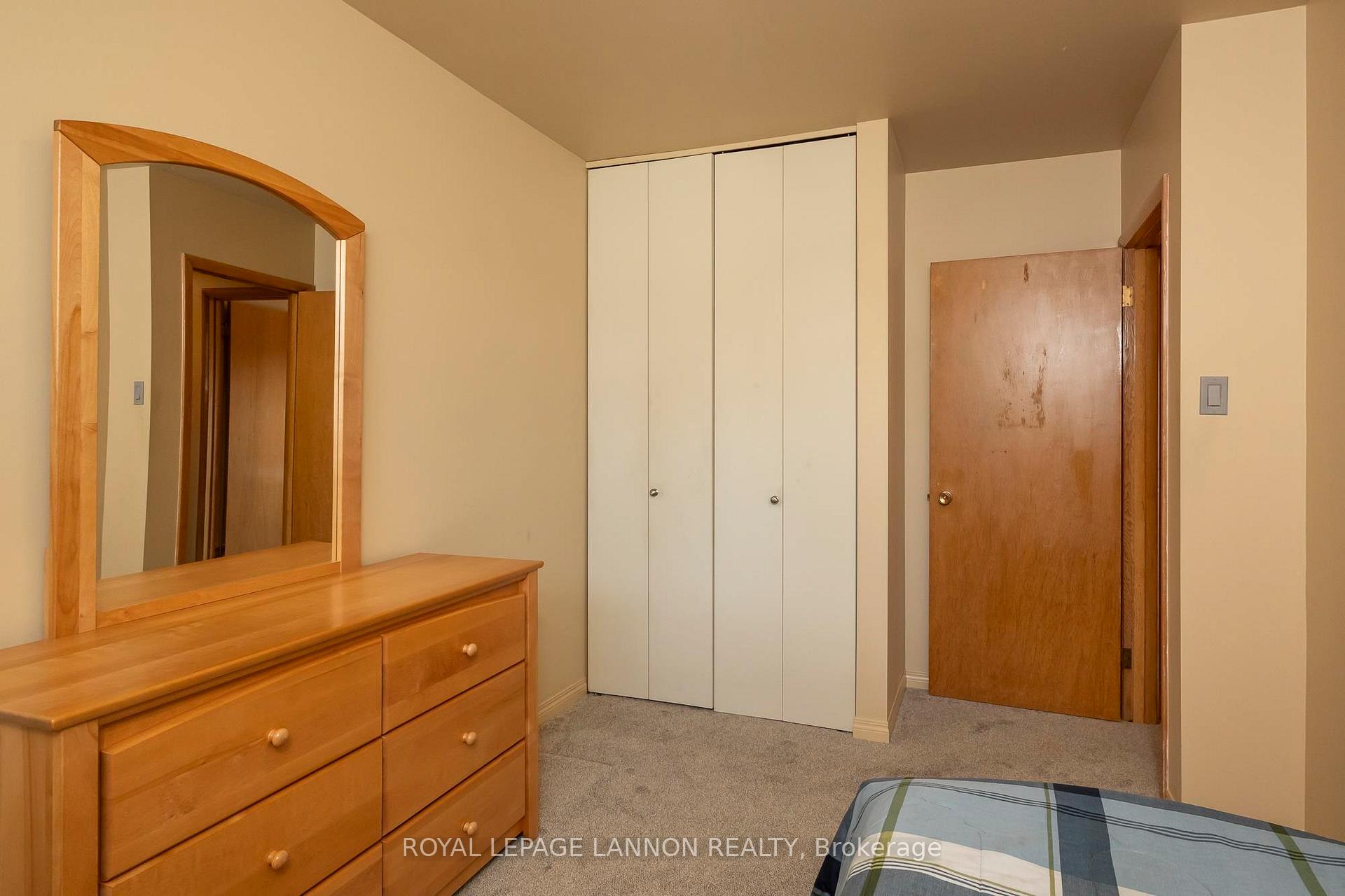 Photo 25 of 120 Black Bay Crescent, Thunder Bay, Current River — HOMEH