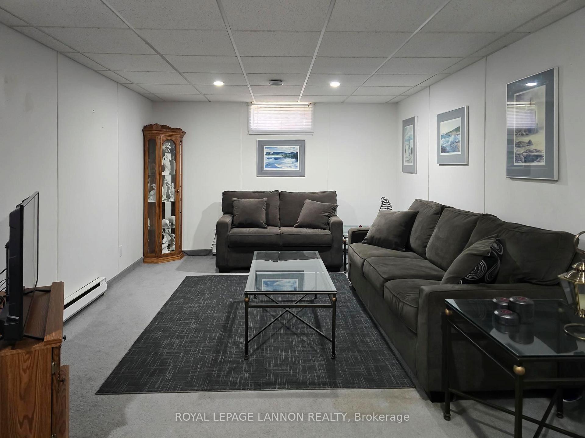 Photo 39 of 120 Black Bay Crescent, Thunder Bay, Current River — HOMEH