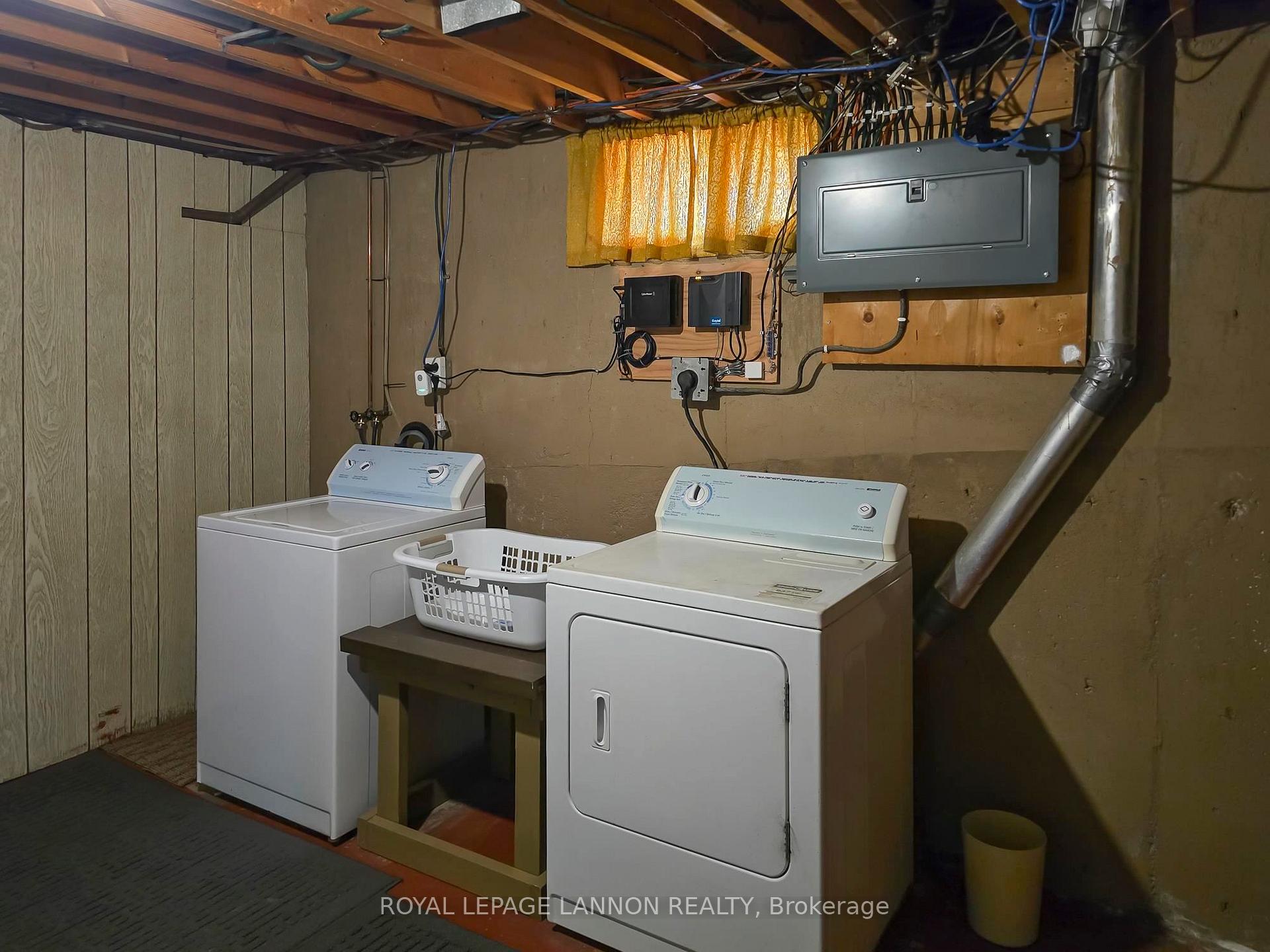 Photo 44 of 120 Black Bay Crescent, Thunder Bay, Current River — HOMEH