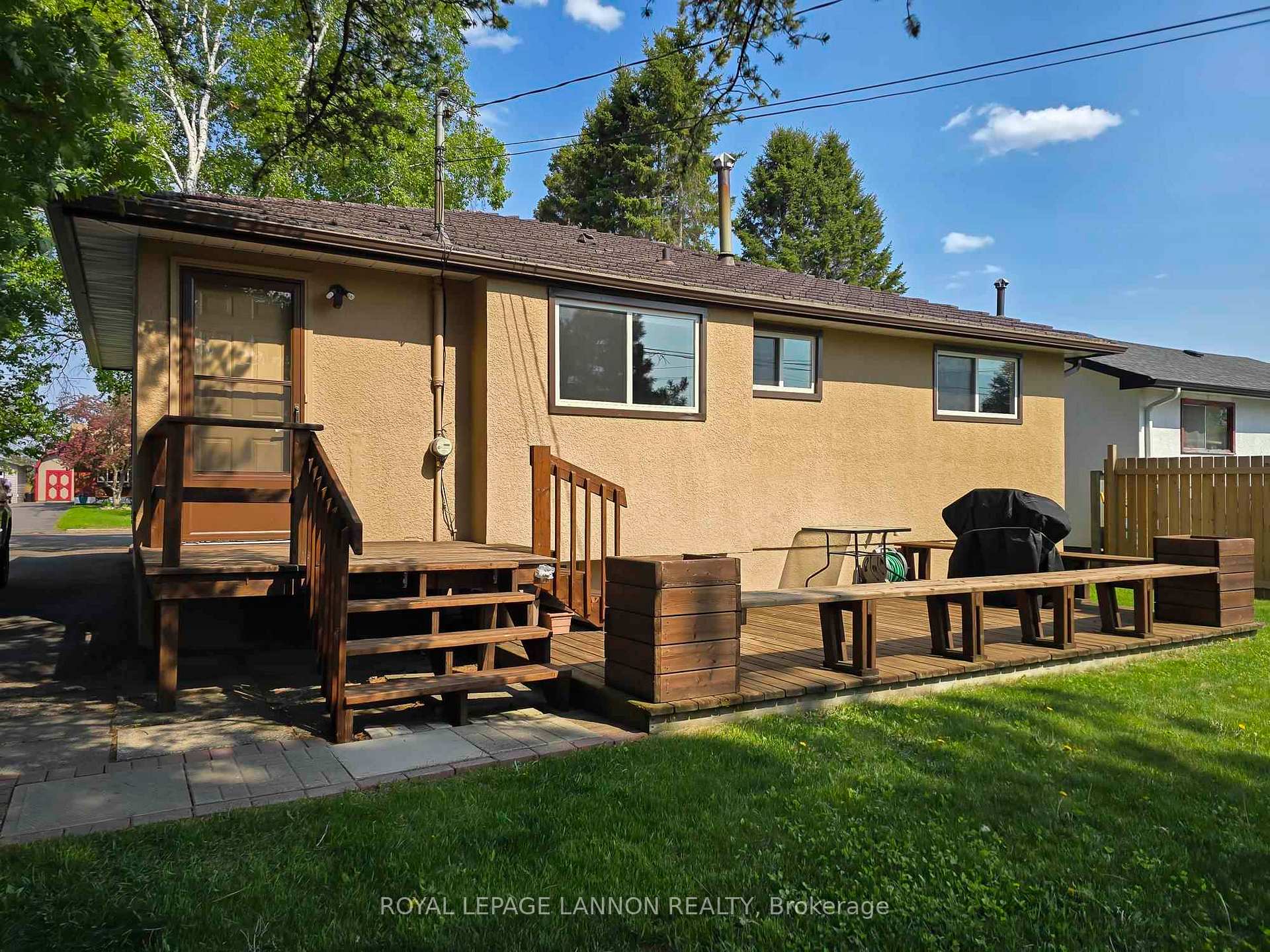 Photo 46 of 120 Black Bay Crescent, Thunder Bay, Current River — HOMEH