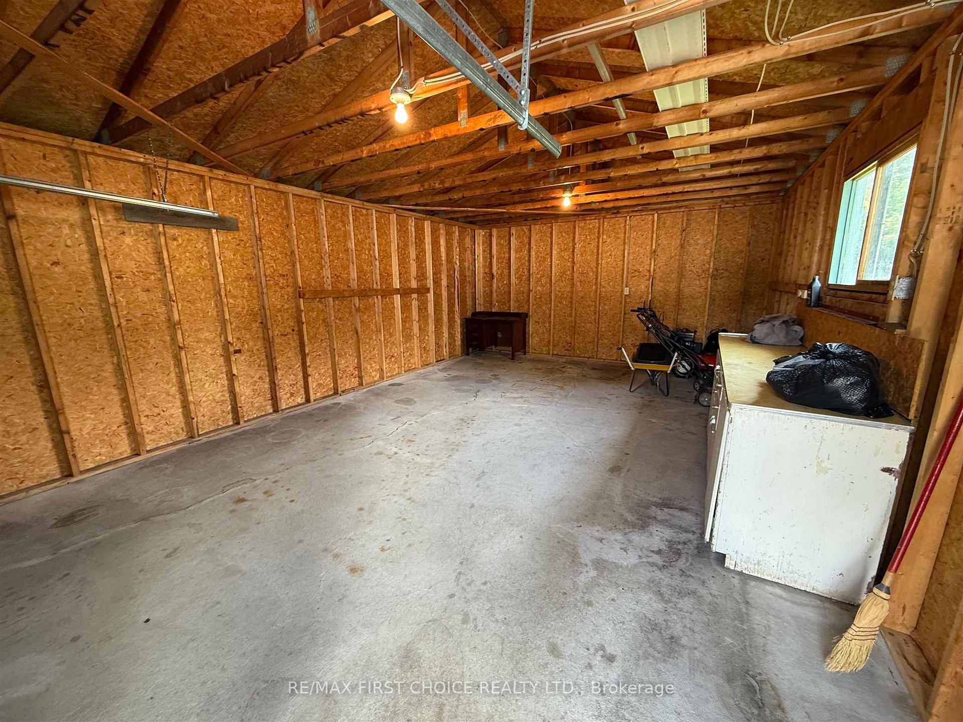 Photo 4 of 68 Albert Street, Dryden, Riverview — HOMEH