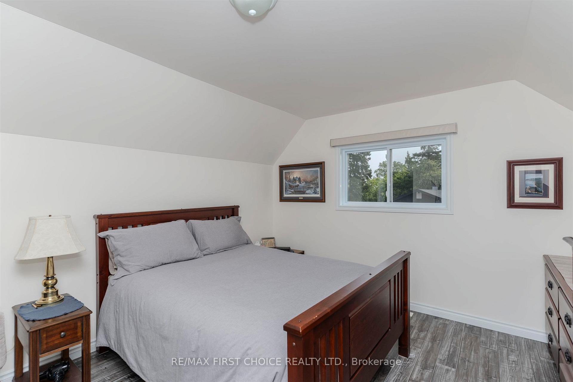 Photo 23 of 458 Rita Street, Thunder Bay, Current River — HOMEH