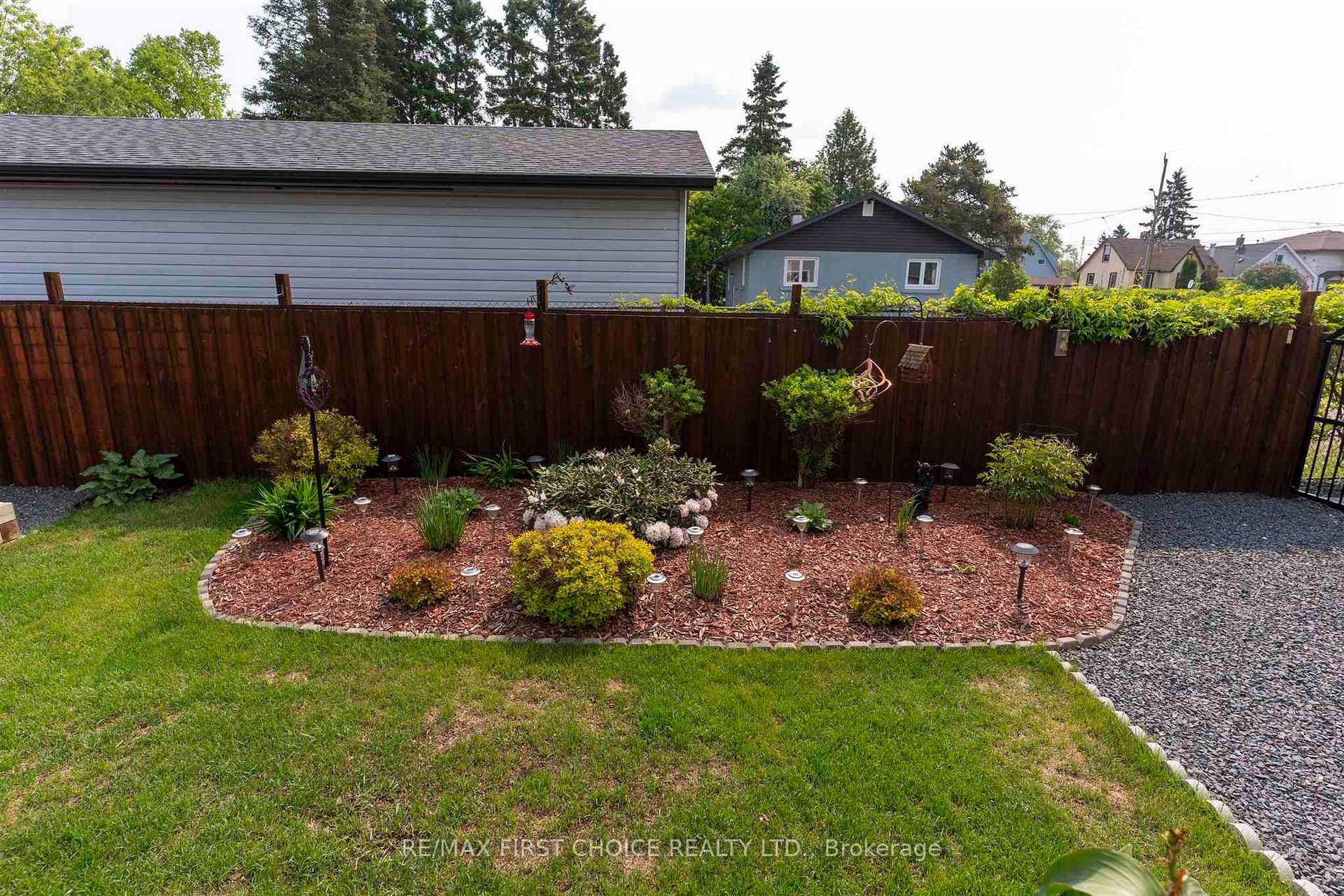 Photo 35 of 458 Rita Street, Thunder Bay, Current River — HOMEH
