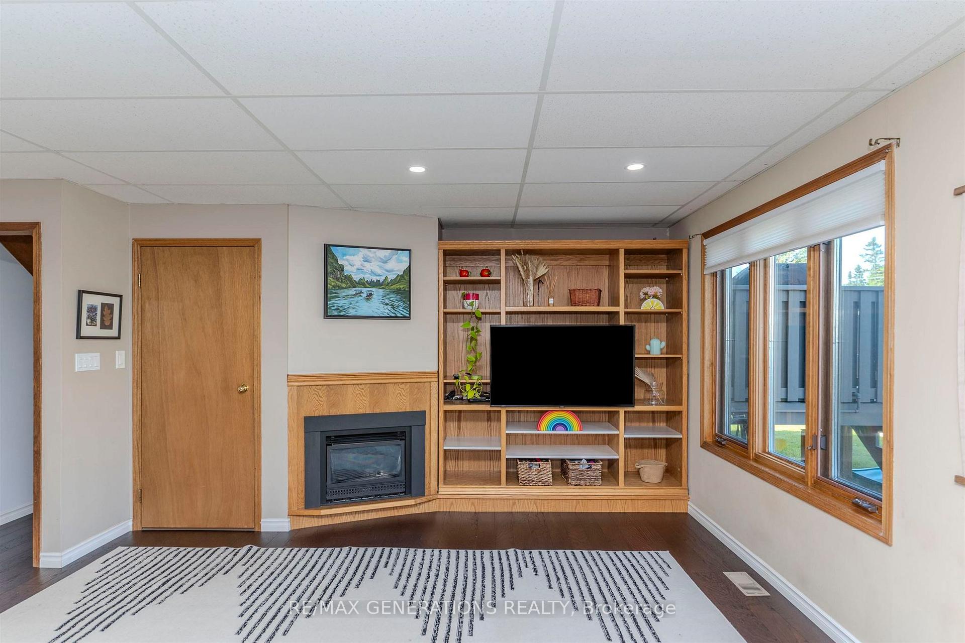 Photo 26 of 218 London Drive, Thunder Bay, Dawson Heights — HOMEH