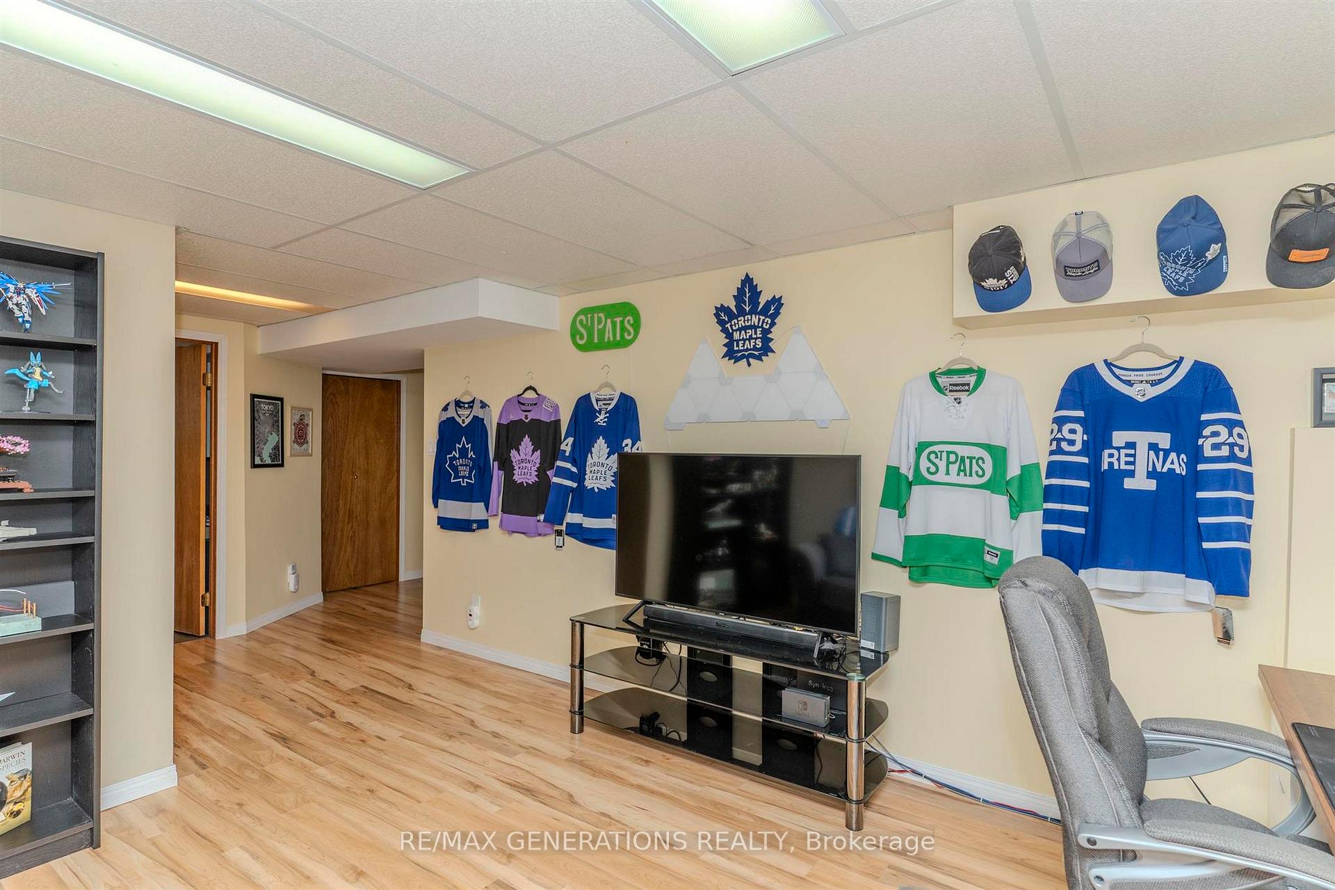 Photo 32 of 218 London Drive, Thunder Bay, Dawson Heights — HOMEH