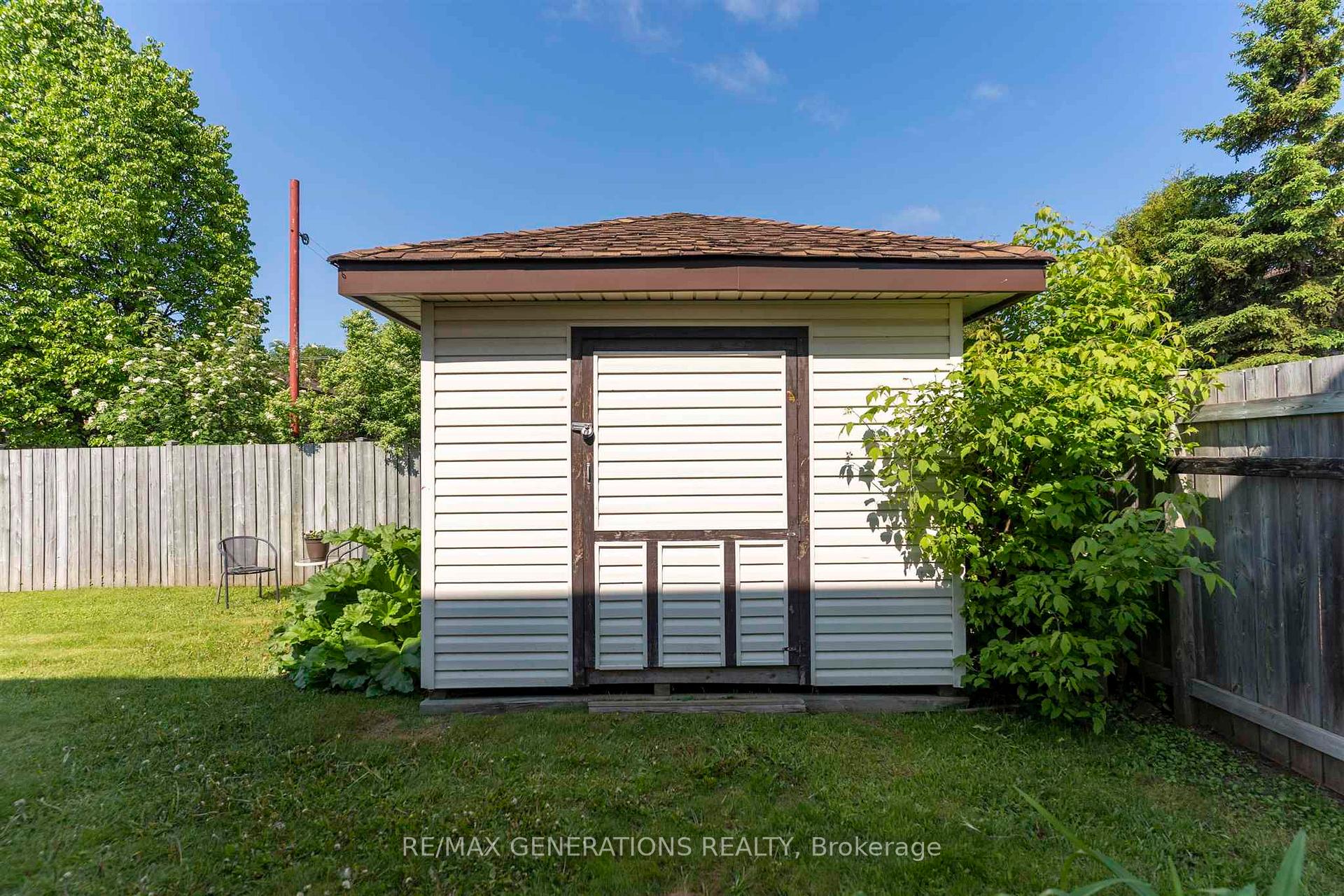 Photo 43 of 218 London Drive, Thunder Bay, Dawson Heights — HOMEH