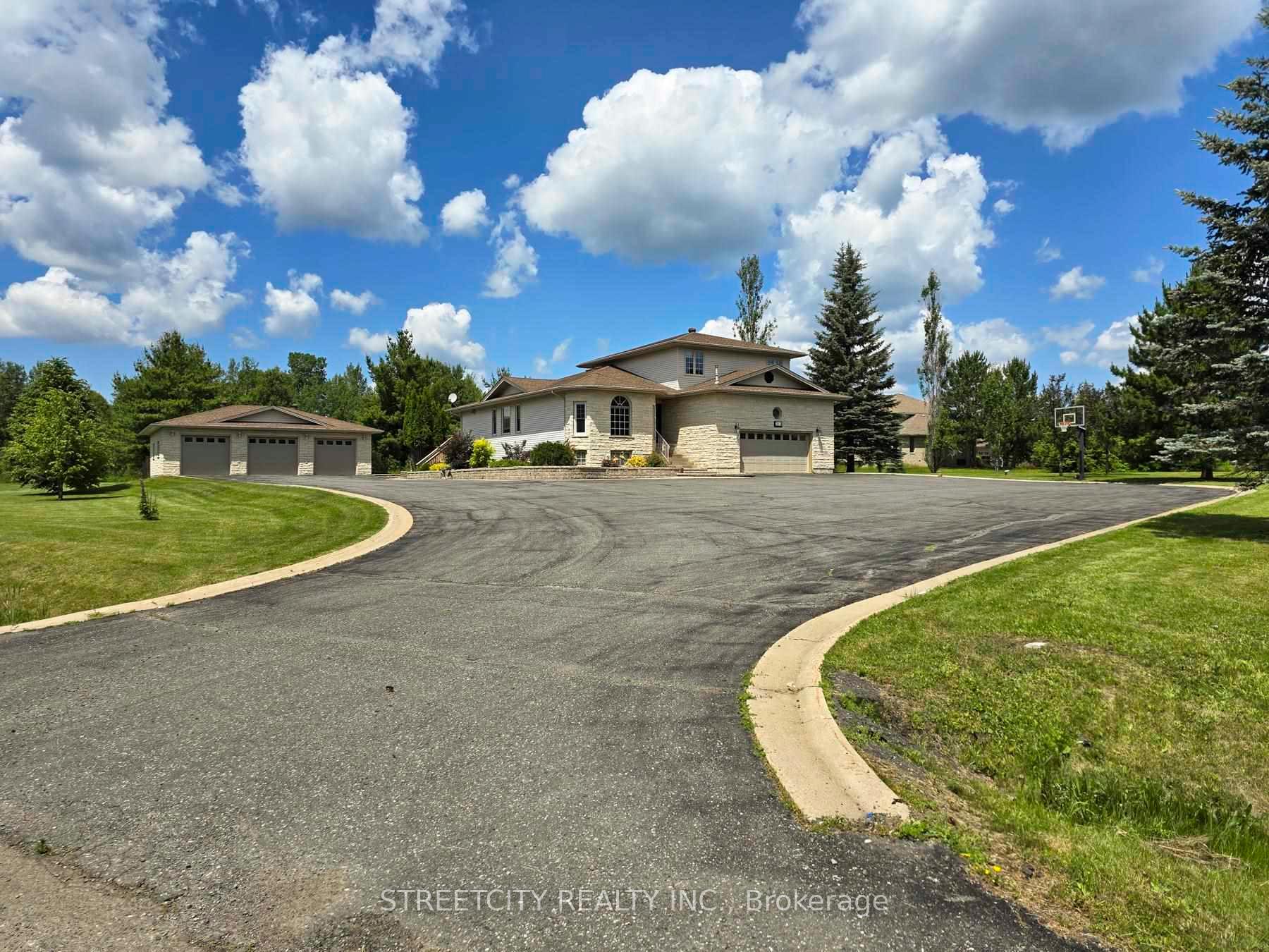Photo 1 of 313 Cadillac Circle, Thunder Bay, McIntyre South — HOMEH