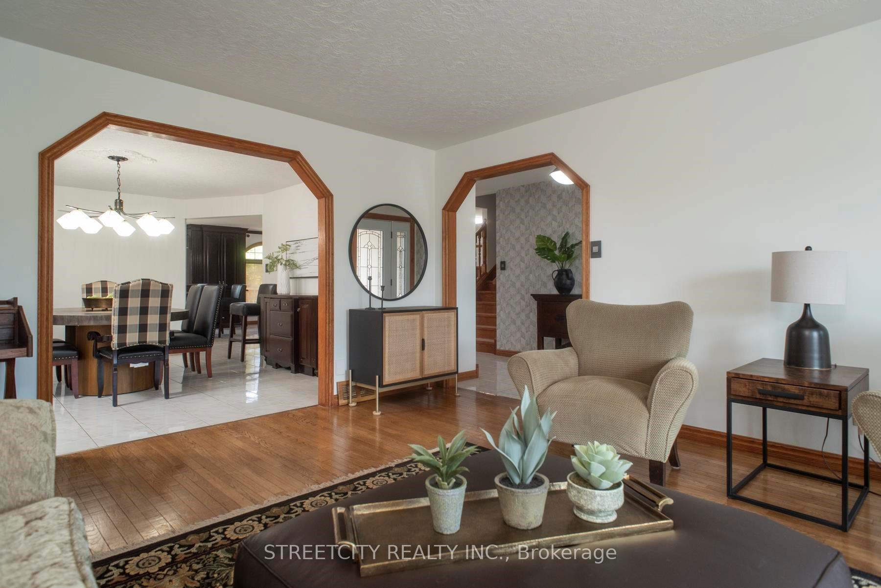 Photo 9 of 313 Cadillac Circle, Thunder Bay, McIntyre South — HOMEH