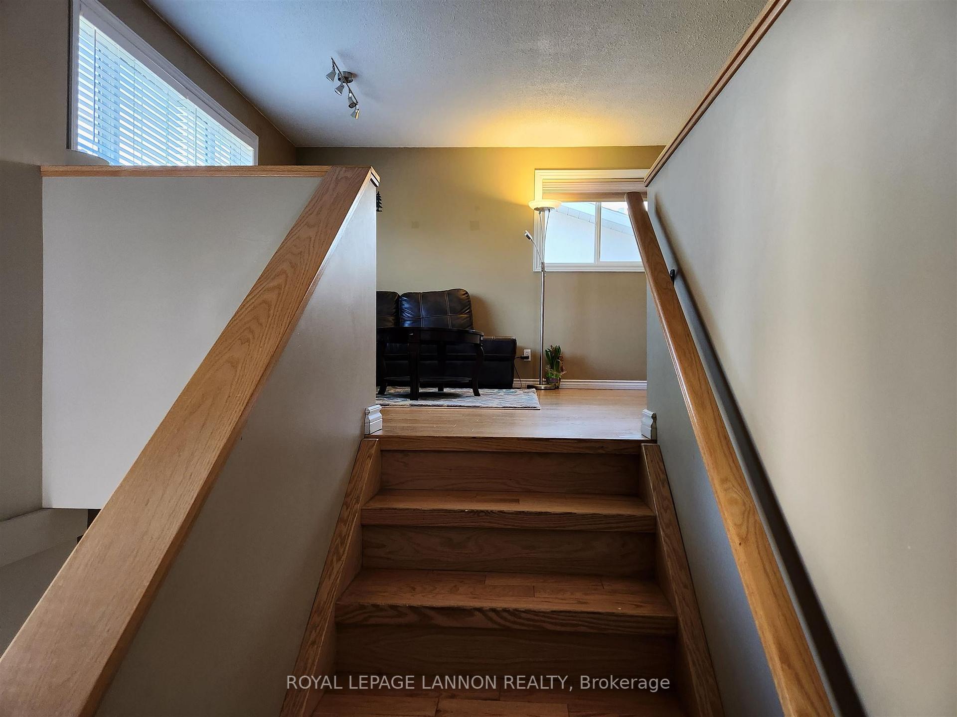 Photo 8 of 417 Valley Street, Thunder Bay, John Street North — HOMEH