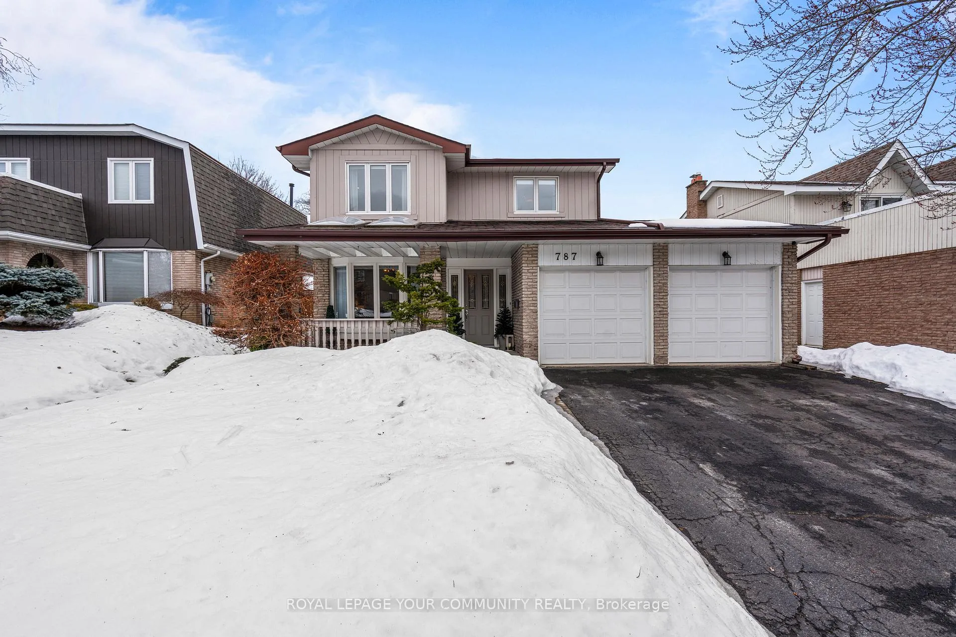Photo 2 of 787 Hedgerow Place, Pickering, Amberlea — HOMEH