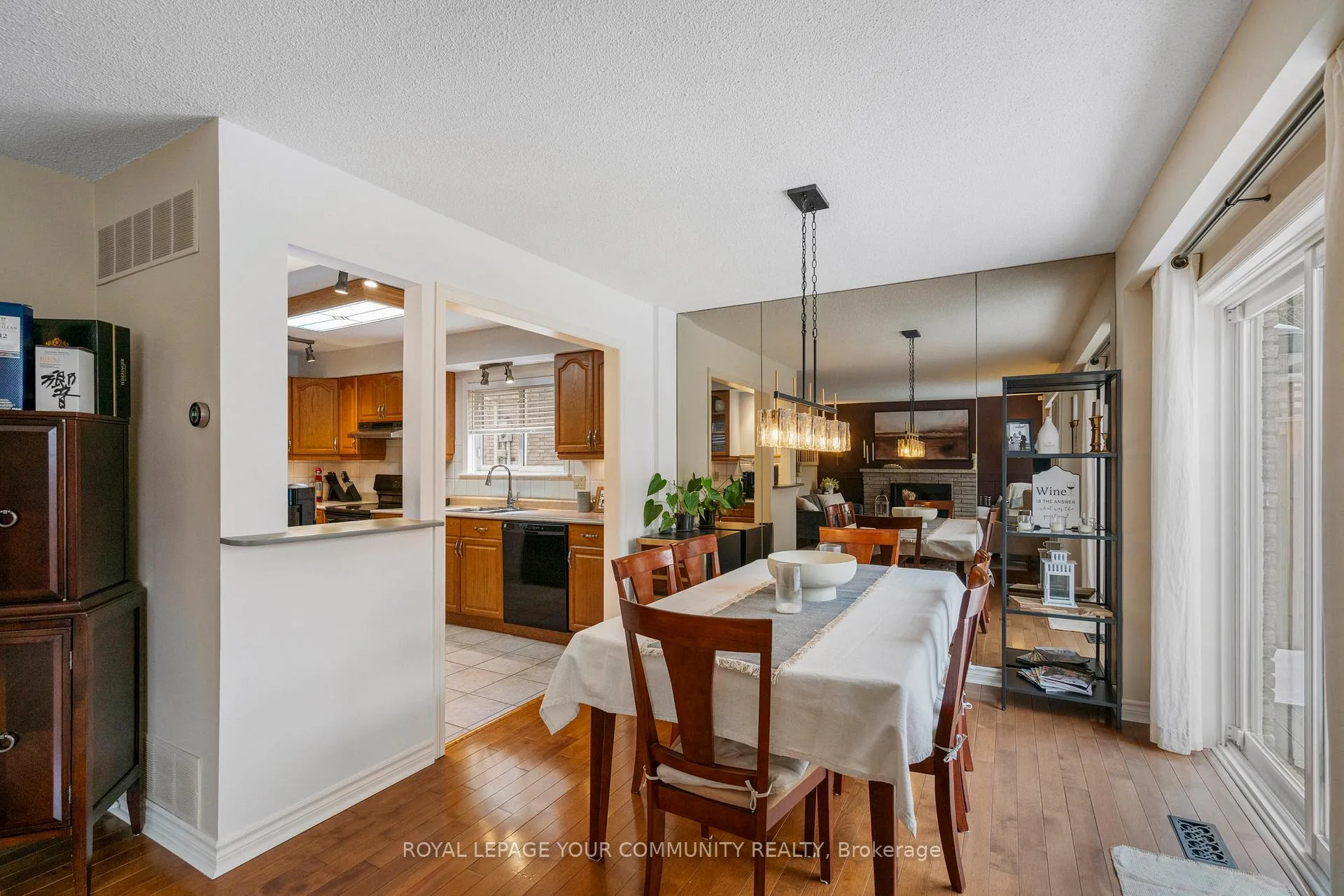 Photo 11 of 787 Hedgerow Place, Pickering, Amberlea — HOMEH