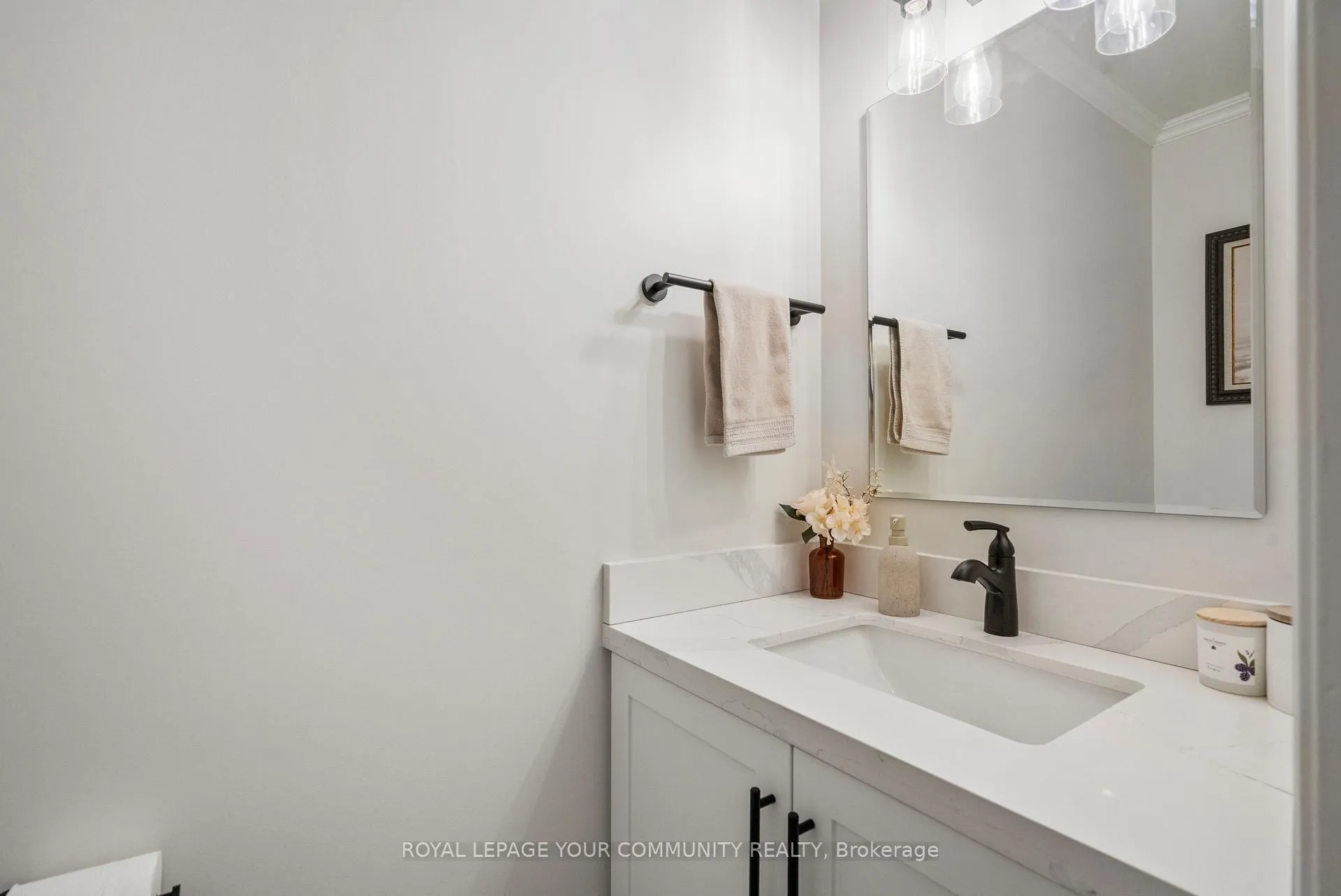 Photo 15 of 787 Hedgerow Place, Pickering, Amberlea — HOMEH