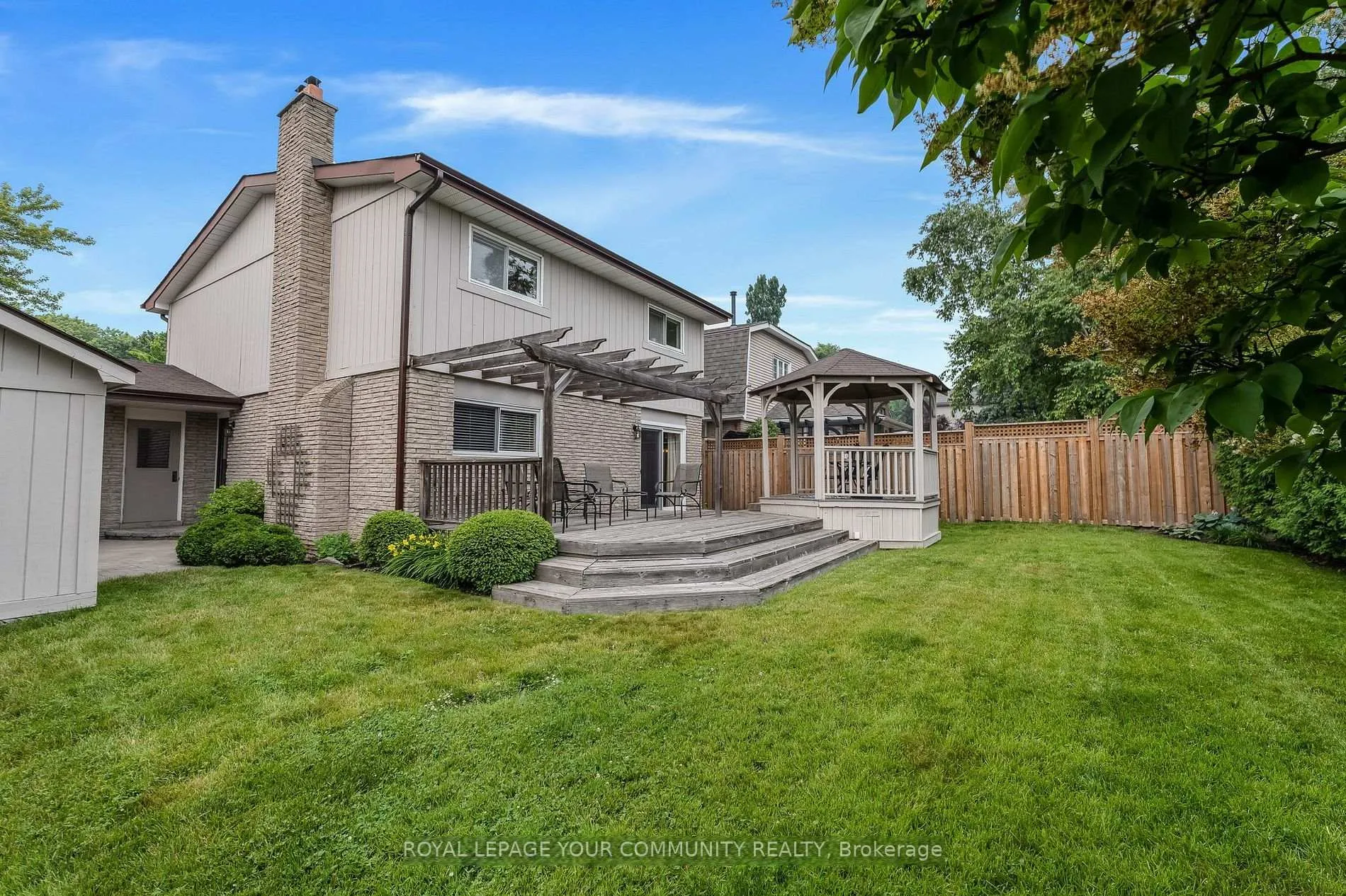 Photo 30 of 787 Hedgerow Place, Pickering, Amberlea — HOMEH