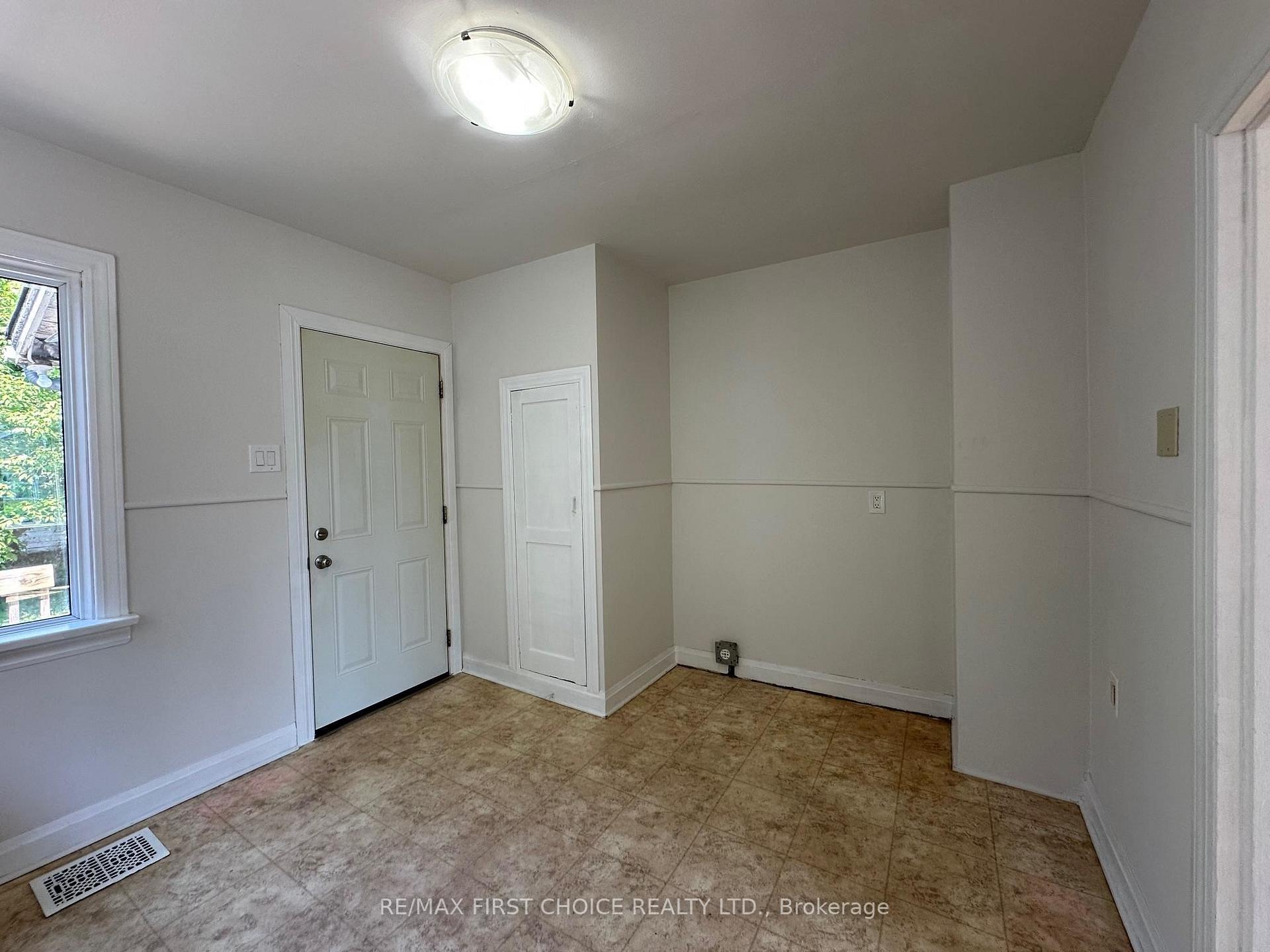 Photo 6 of 340 Hill Street S, Thunder Bay, Academy Heights — HOMEH